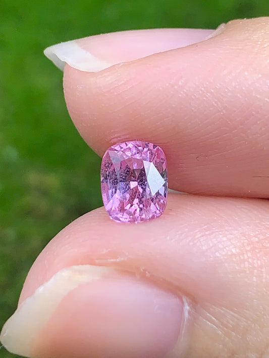 Natural pink spinel LucYen 0.68ct - 11092519