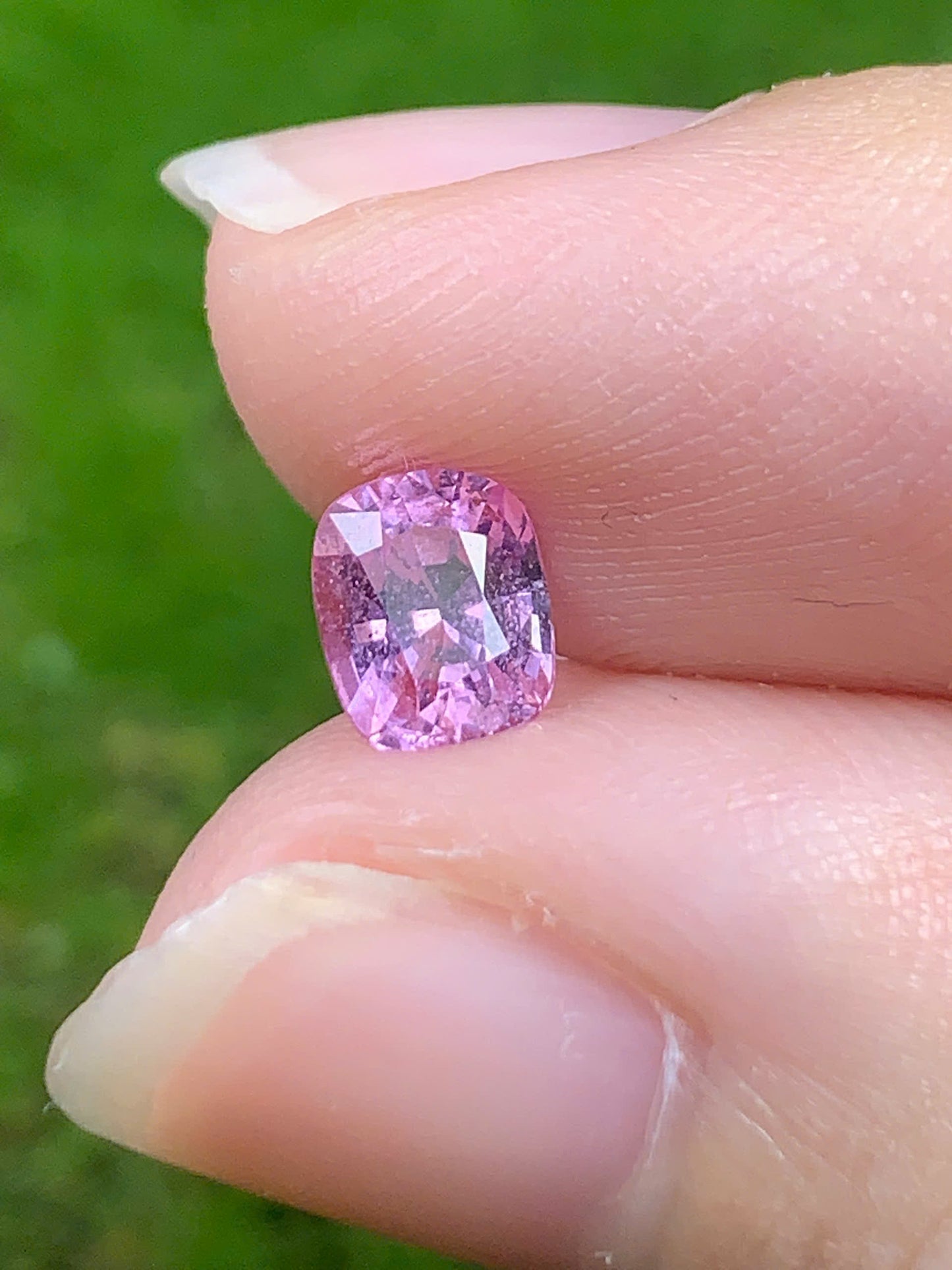 Natural pink spinel LucYen 0.68ct - 11092519