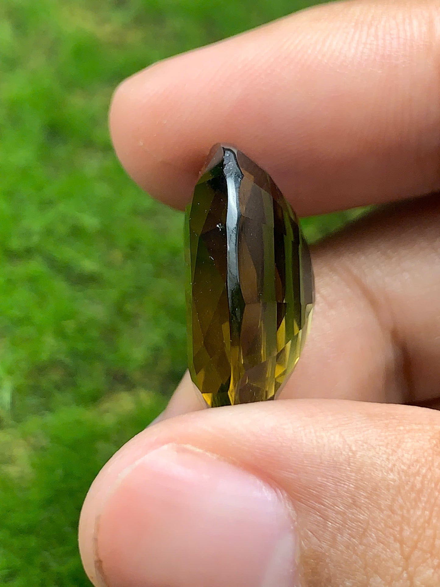 Natural tourmaline 18ct _ 08072506