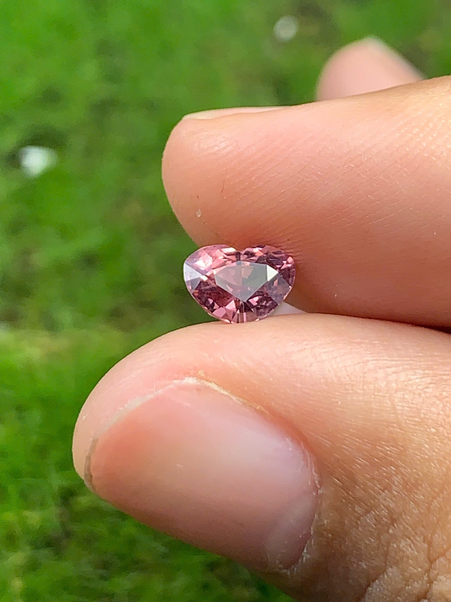 Natural Heart Spinel LucYen 0.78ct - 11092531