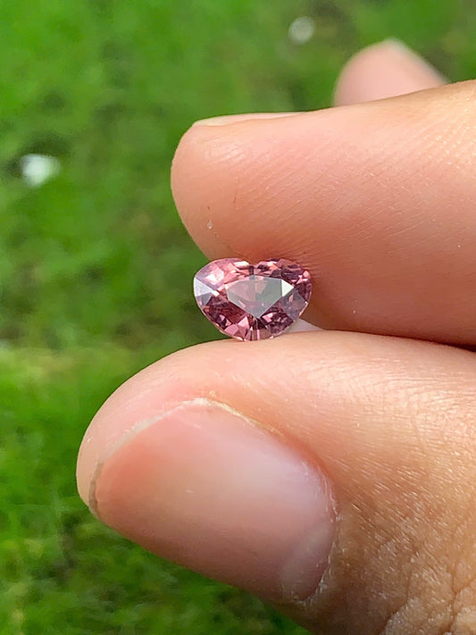 Natural Heart Spinel LucYen 0.78ct - 11092531