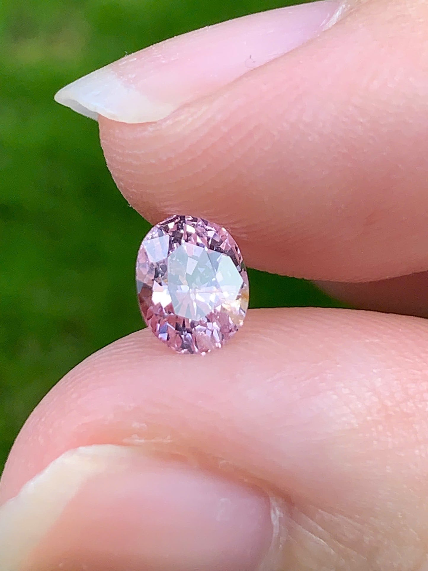 Natural pink spinel LucYen 0.76ct - 13092508