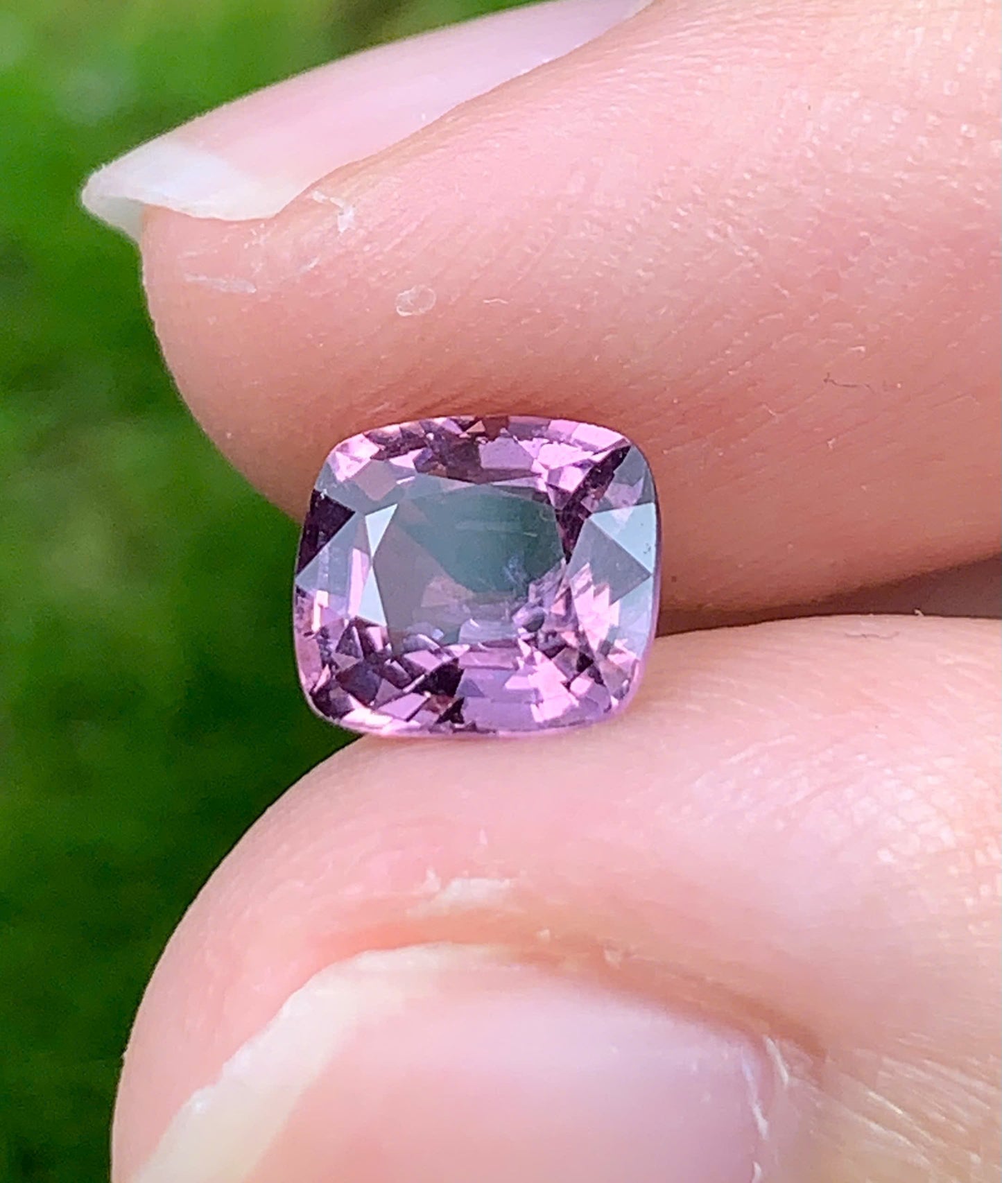 Natural Spinel VietNam 06092506