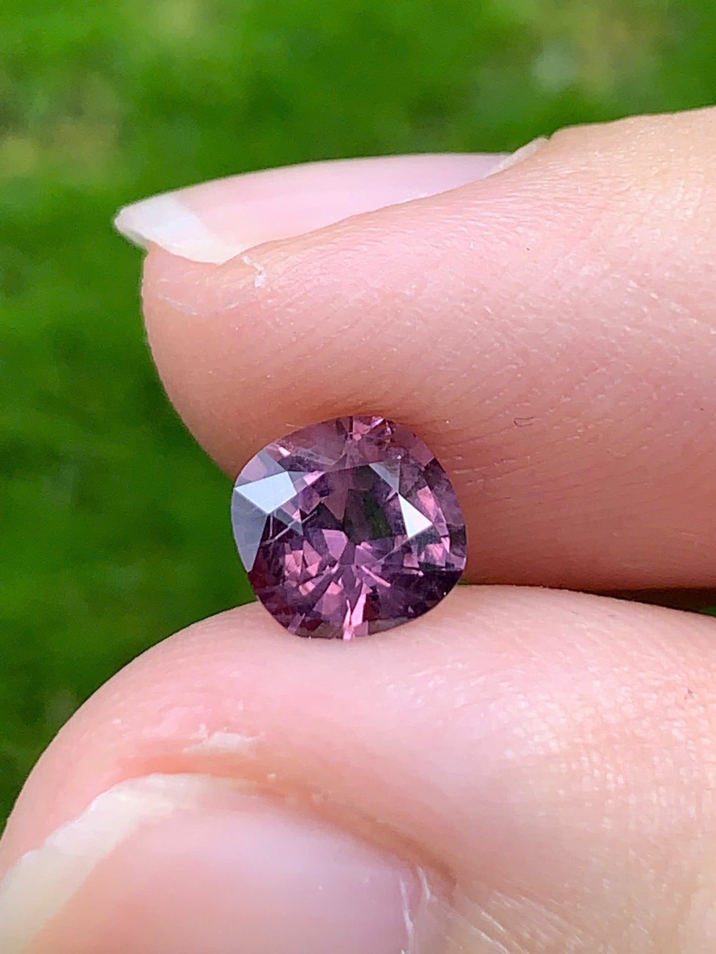 Natural Spinel VietNam 06092513