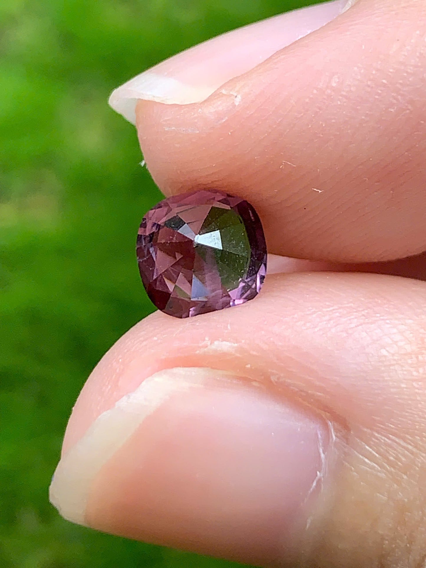 Natural Spinel VietNam 06092513