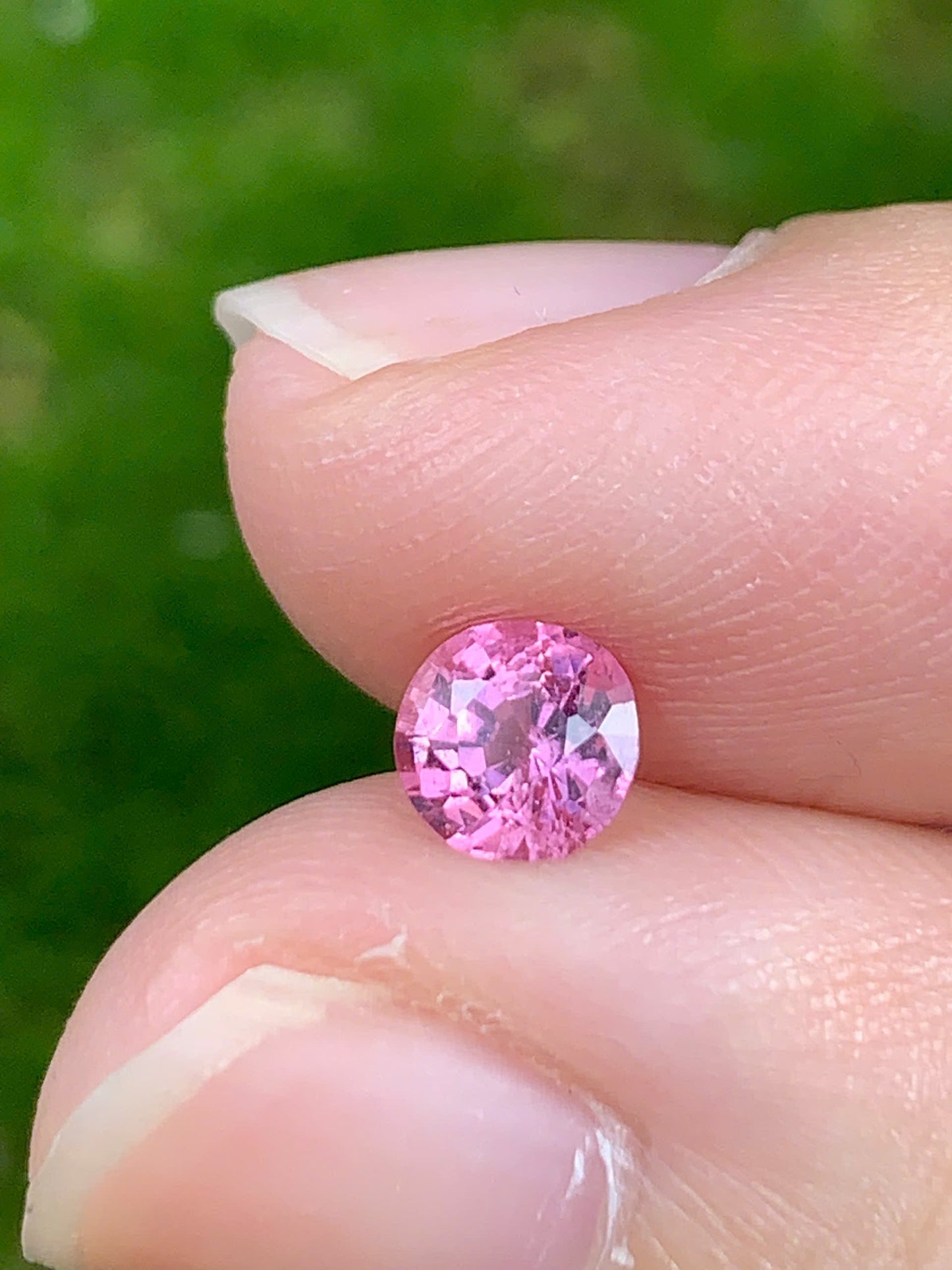 Natural pink spinel LucYen 0.56ct - 18092501