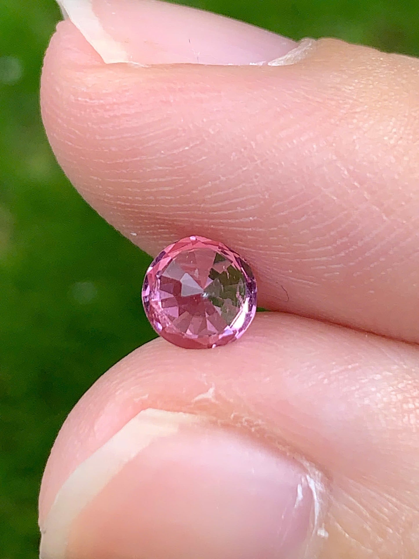 Natural pink spinel LucYen 0.56ct - 18092501