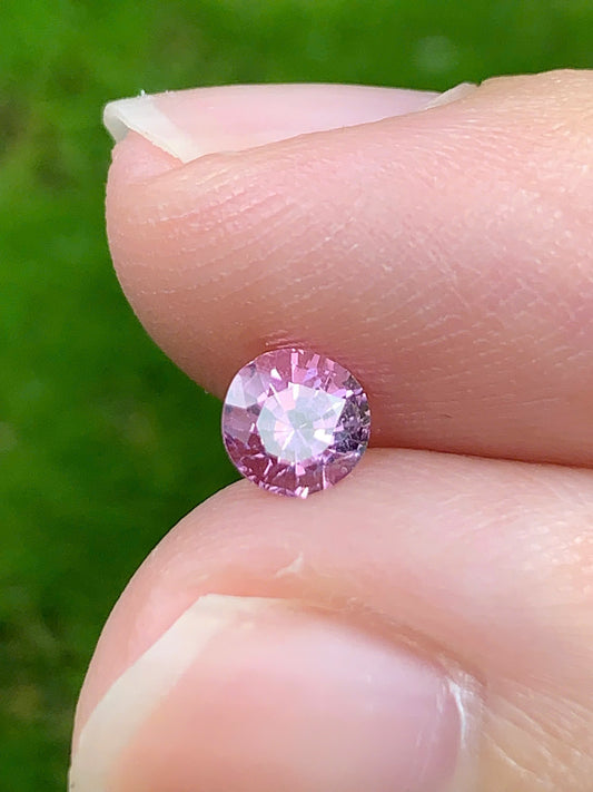 Natural pink Spinel LucYen 0.45ct - 18092513