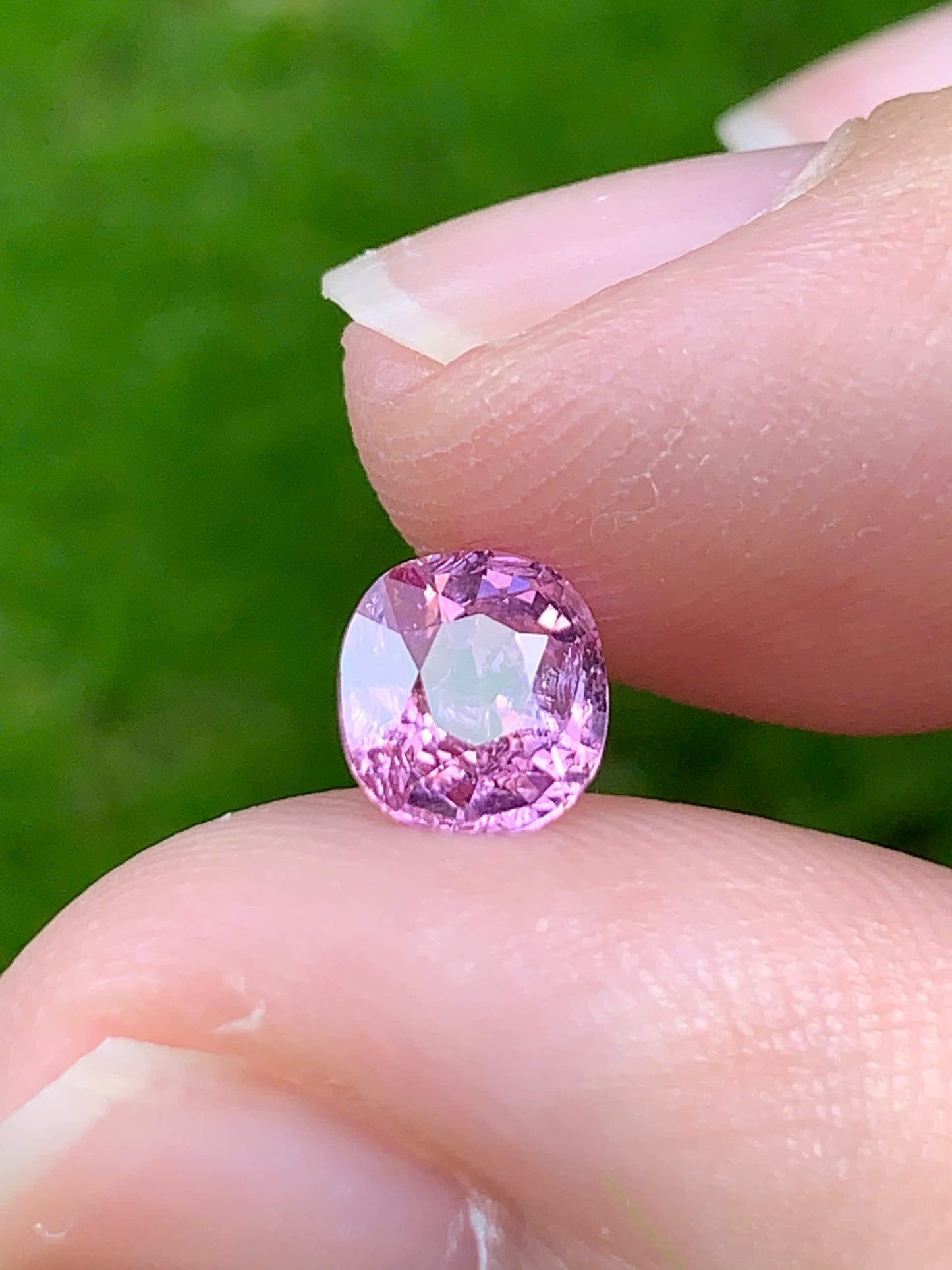 Natural pink Spinel LucYen 0.84ct - 18092517