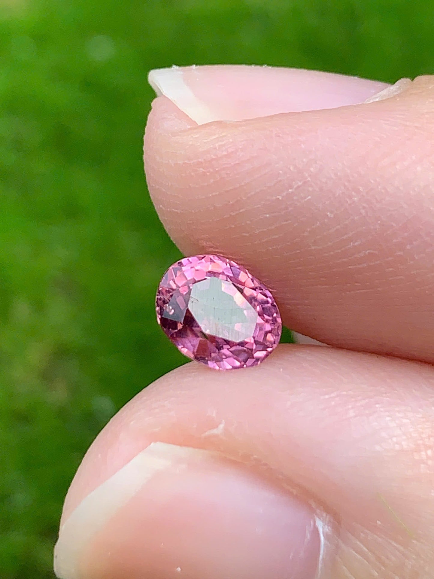 Natural purple pink spinel LucYen 0.68ct - 18092518