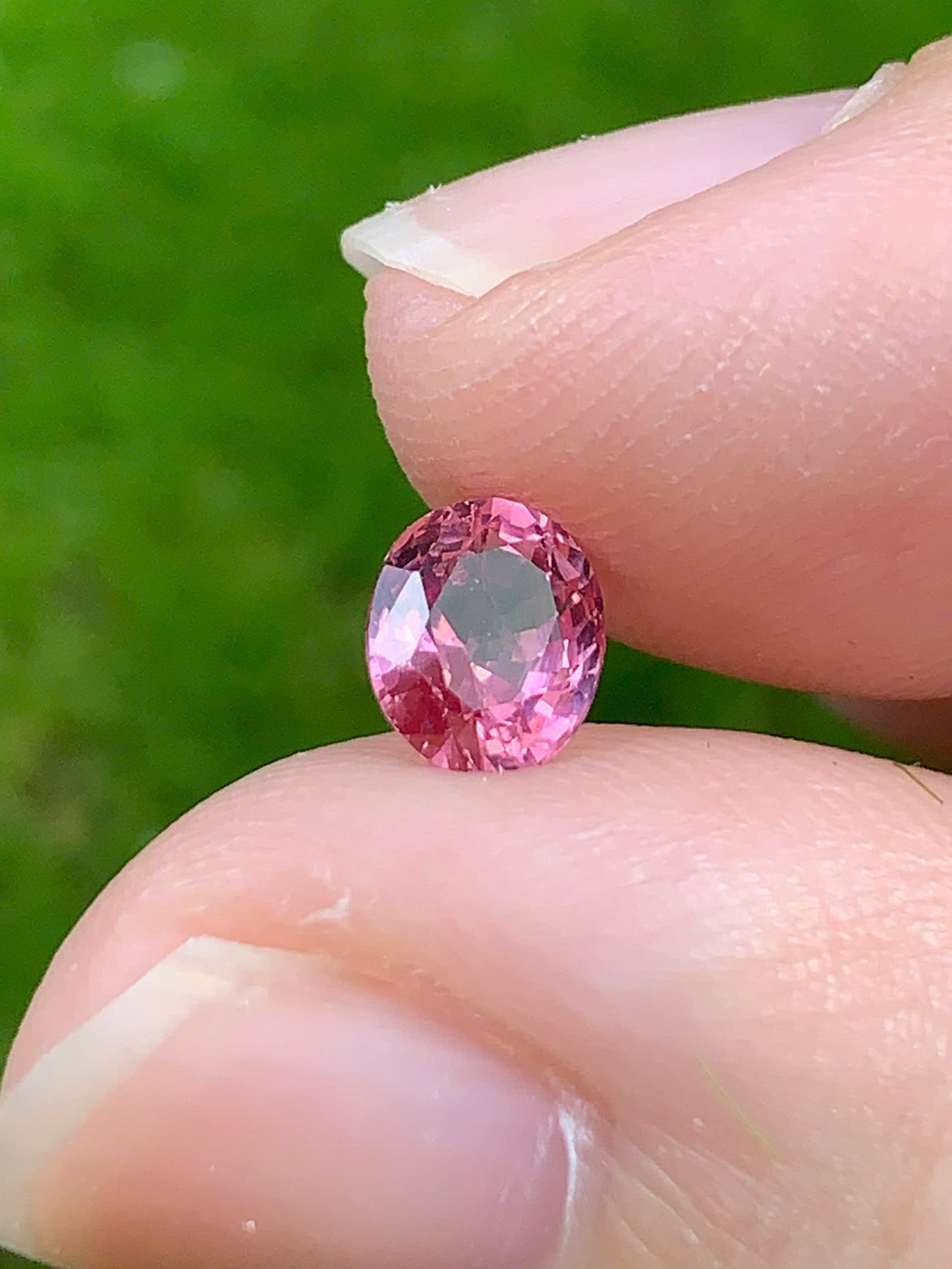 Natural purple pink spinel LucYen 0.68ct - 18092518