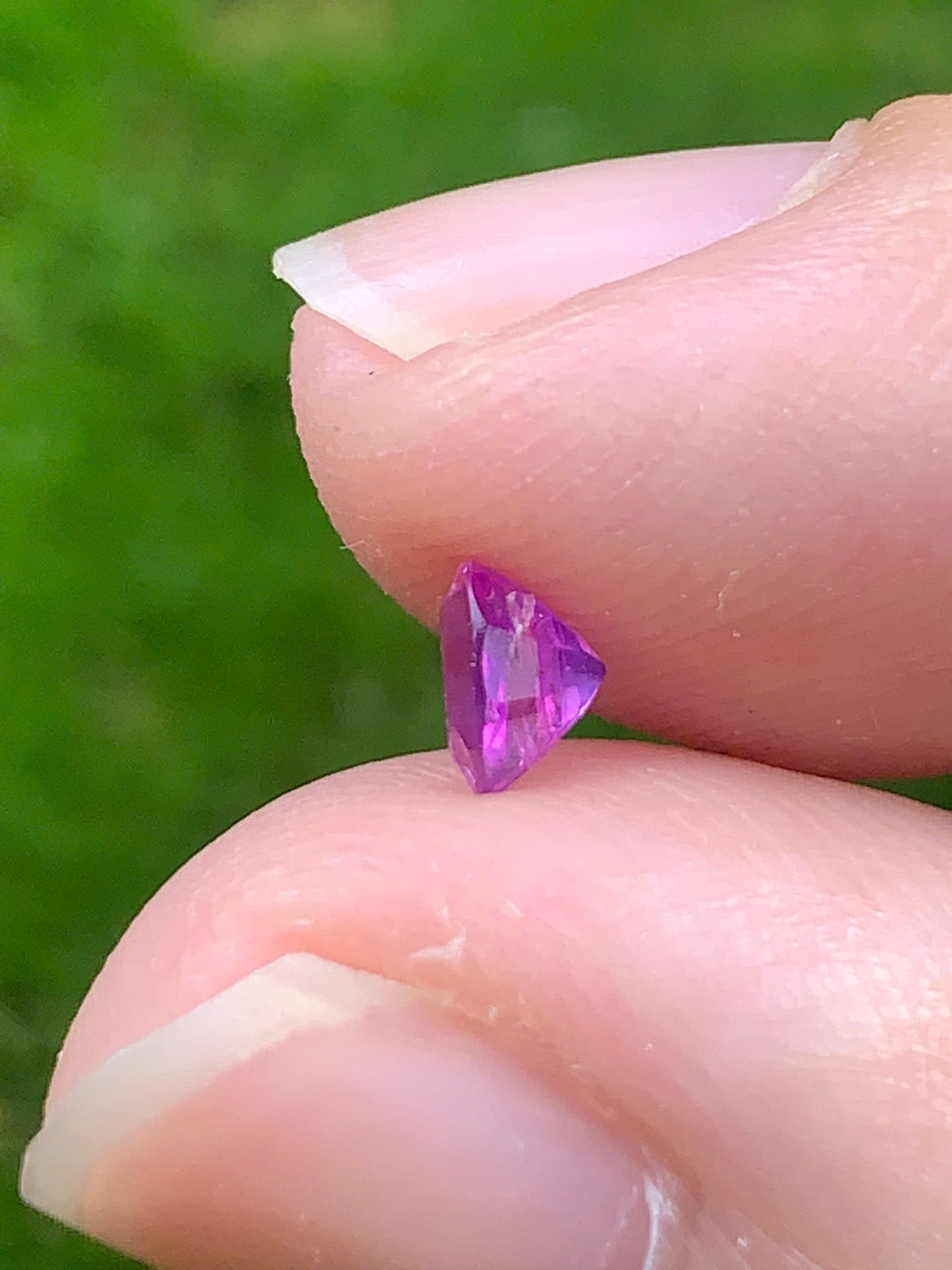 Natural Hot Pink Sapphire LucYen 0.34ct _ 19092506