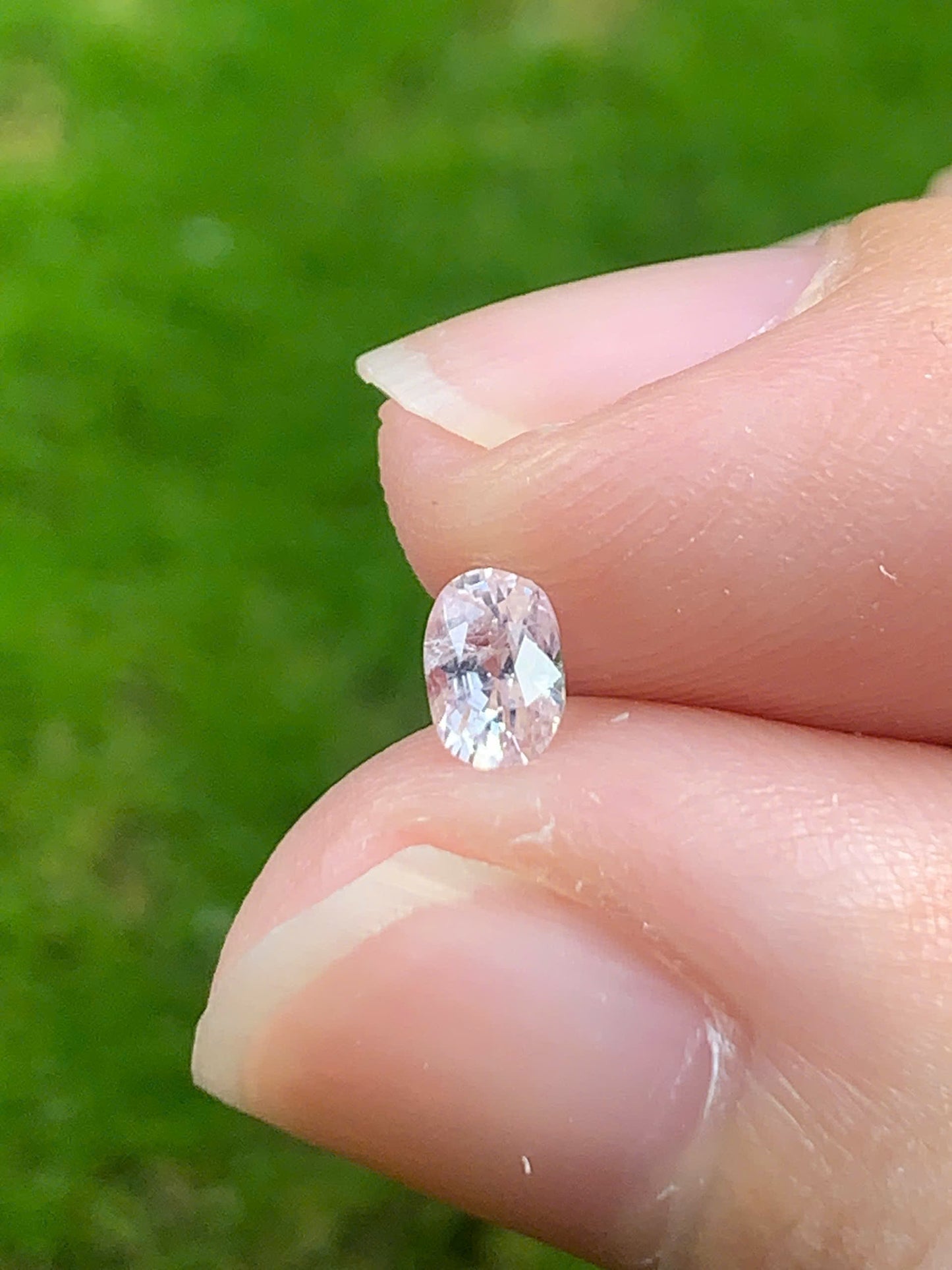 Natural White Sapphire LucYen 0.27ct _ 19092511