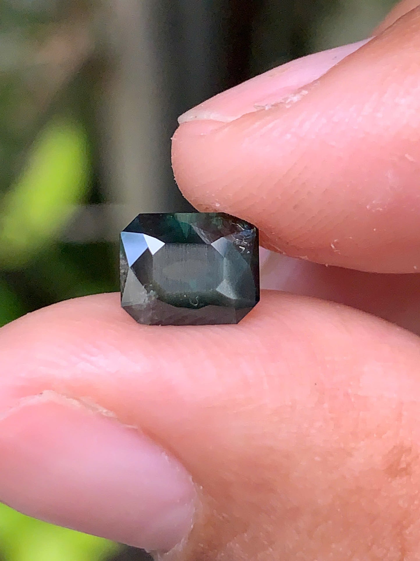 Green Sapphire LucYen 1.52ct _ 24092519