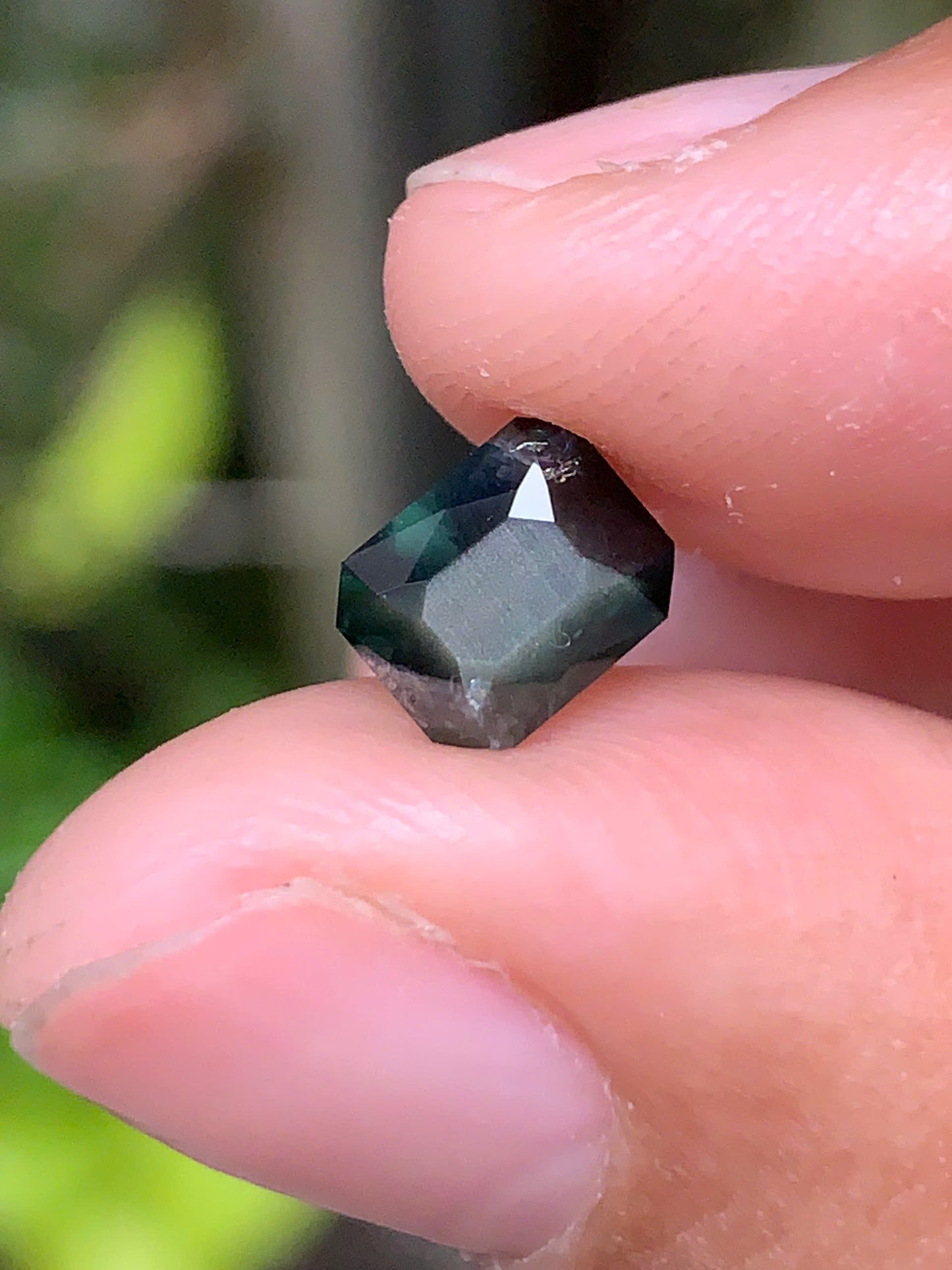 Green Sapphire LucYen 1.52ct _ 24092519