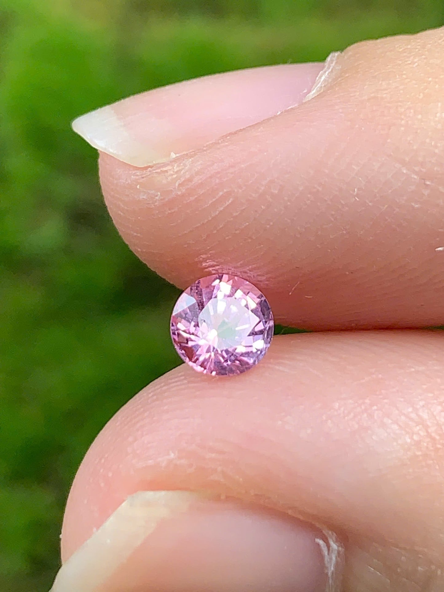 Natural pink Spinel LucYen 0.41ct - 18092511