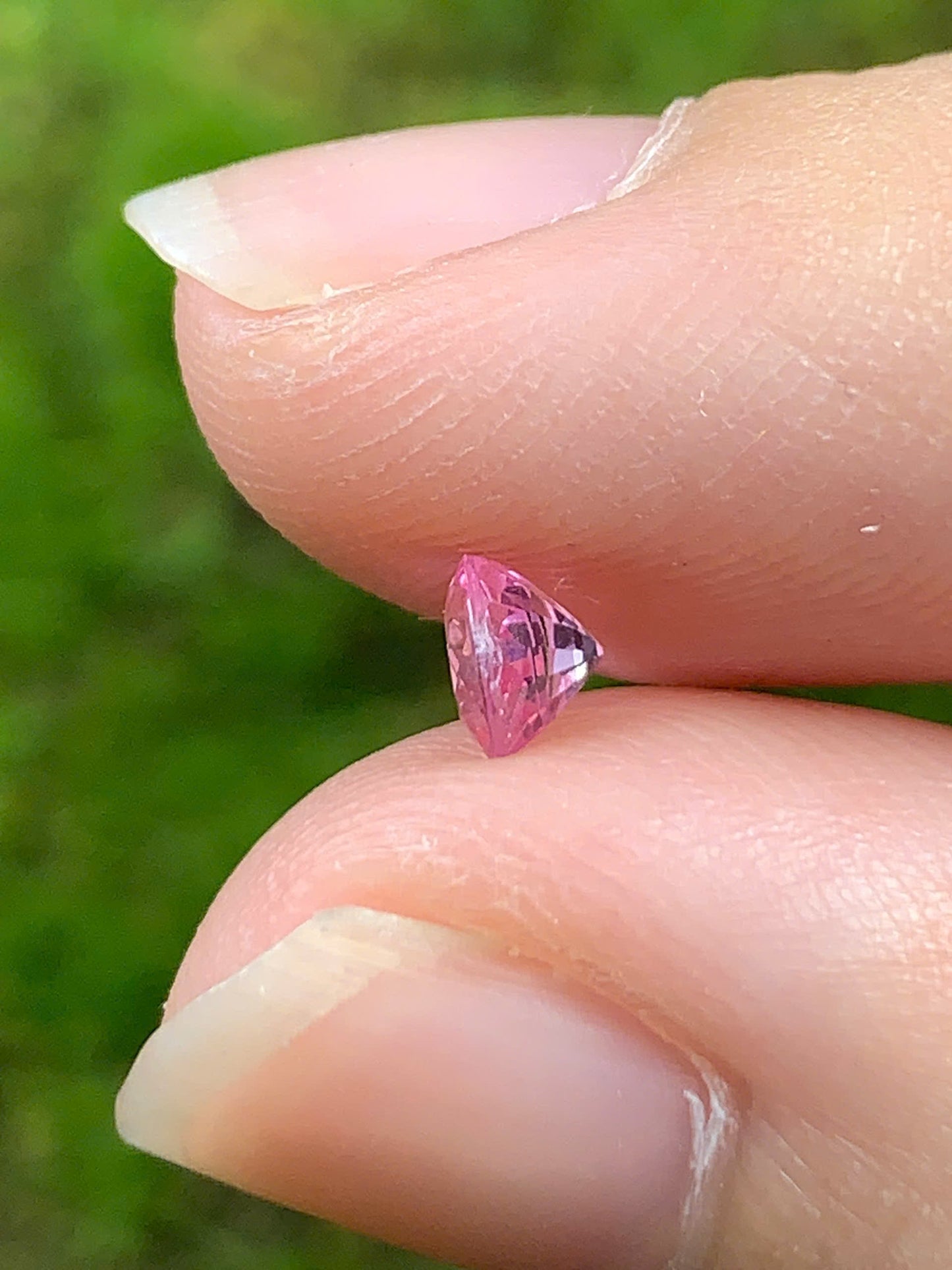 Natural pink Spinel LucYen 0.41ct - 18092511