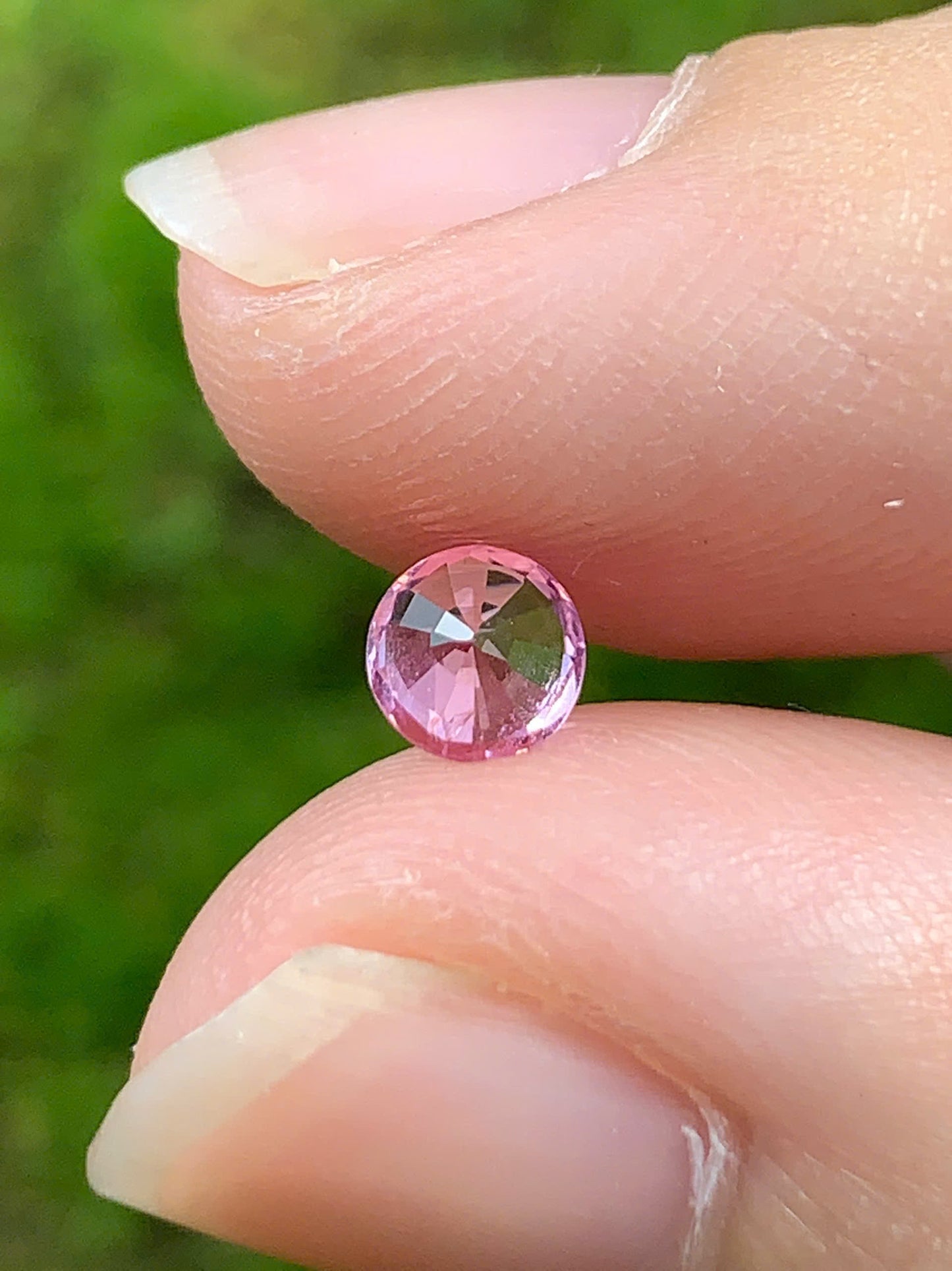 Natural pink Spinel LucYen 0.41ct - 18092511