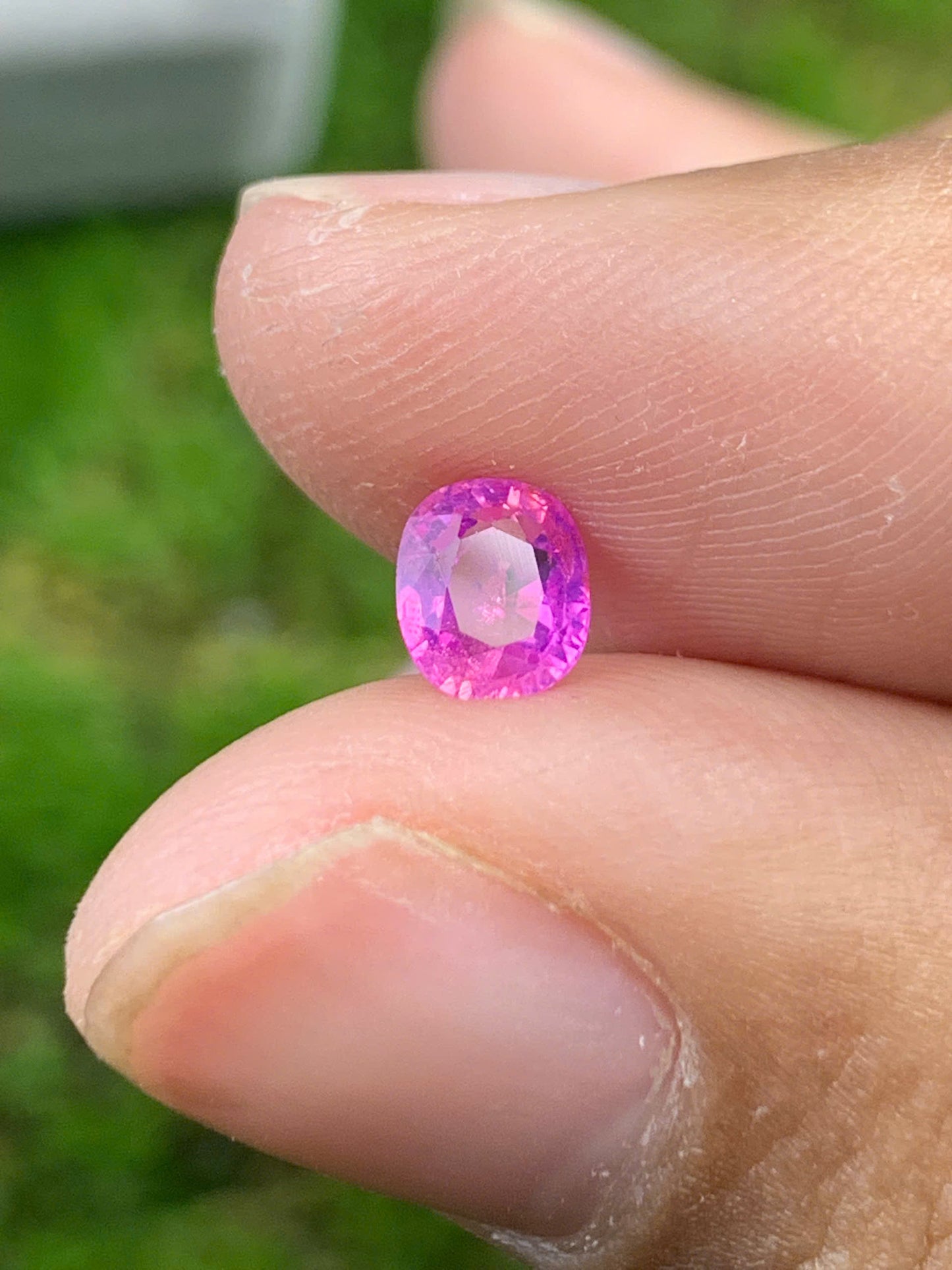 Natural Pink Sapphire LucYen 0.7ct _ 02102501