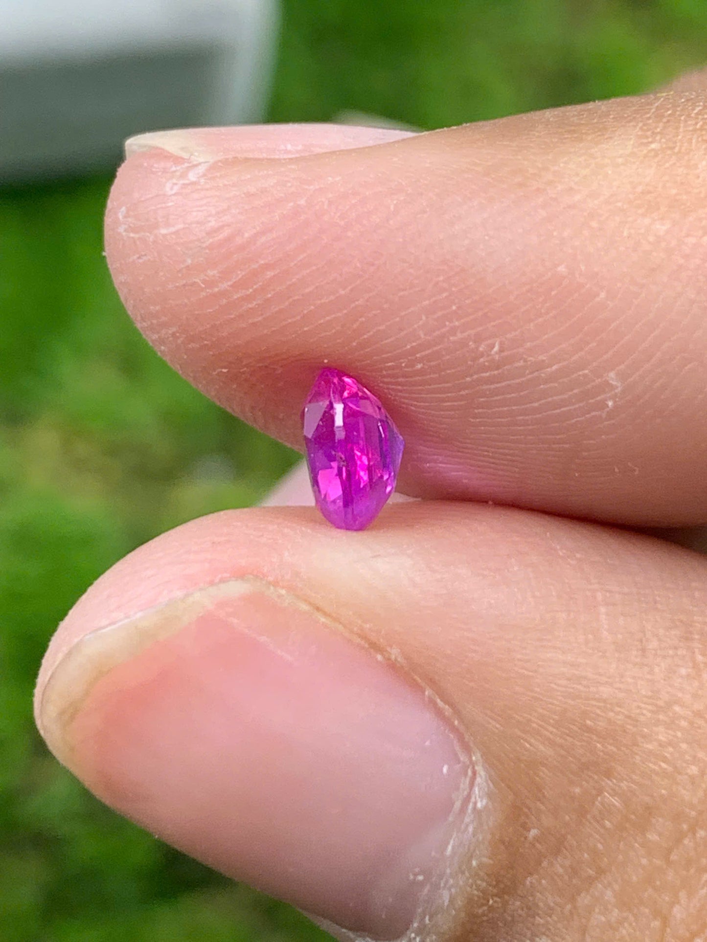 Natural Pink Sapphire LucYen 0.7ct _ 02102501