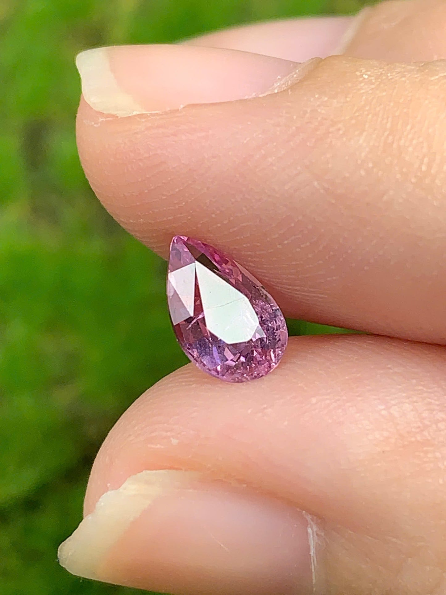 Natural Purple Spinel LucYen 0.9ct - 10102516