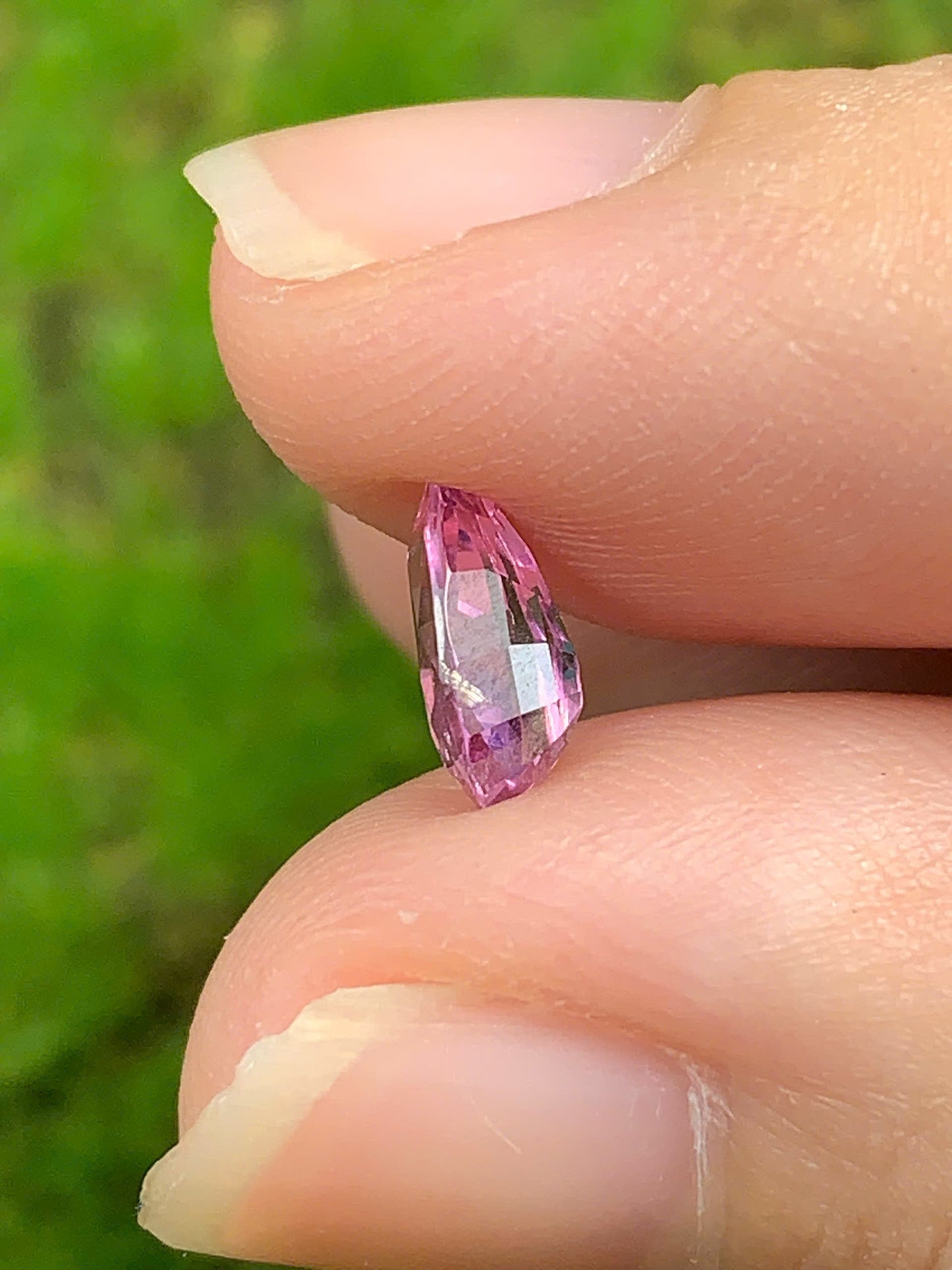 Natural Purple Spinel LucYen 0.9ct - 10102516