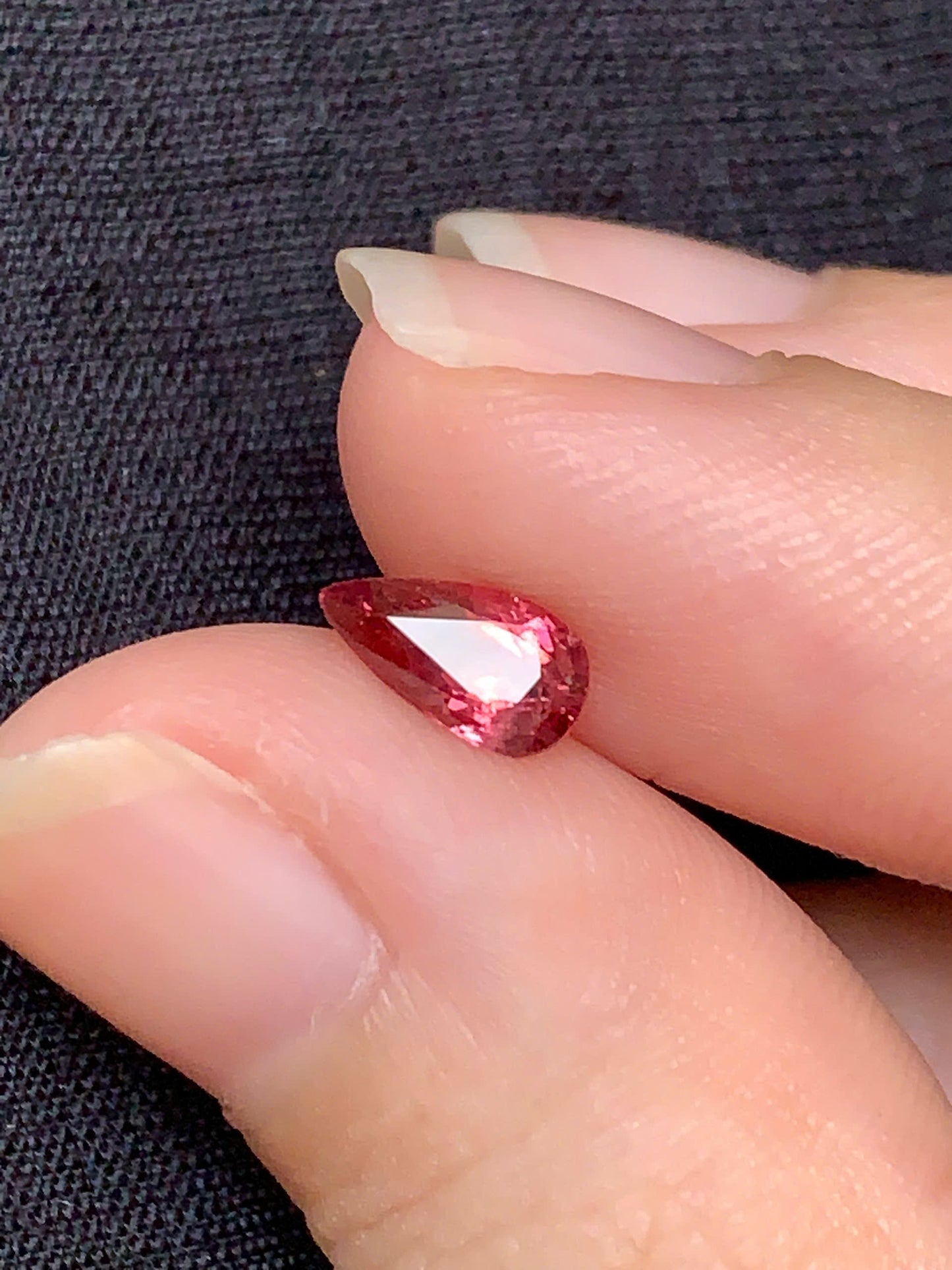 Natural Red Spinel LucYen 0.695ct -16102503