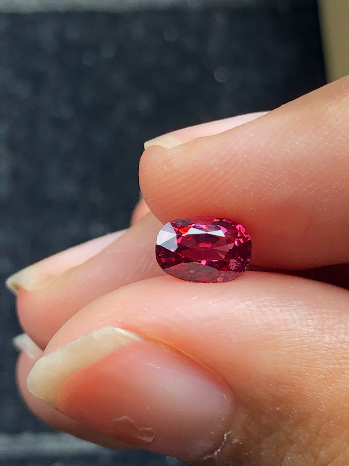 Natural Pink Red spinel LucYen 0.94ct - 19112515
