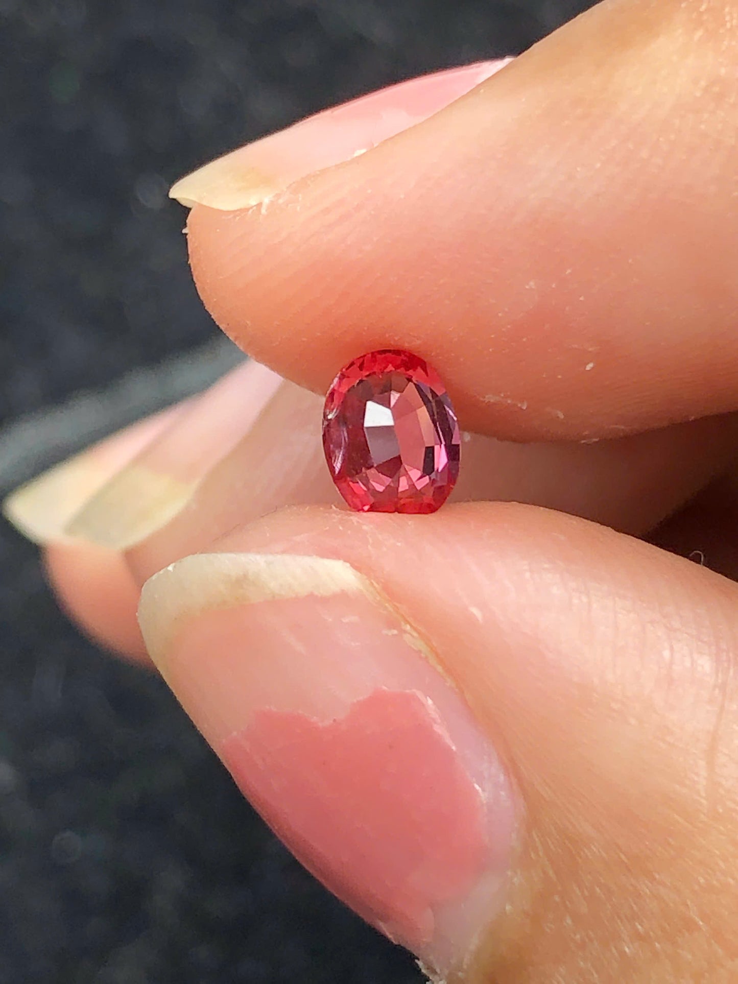 Natural Redish orange Spinel LucYen 0.41ct - 30112507