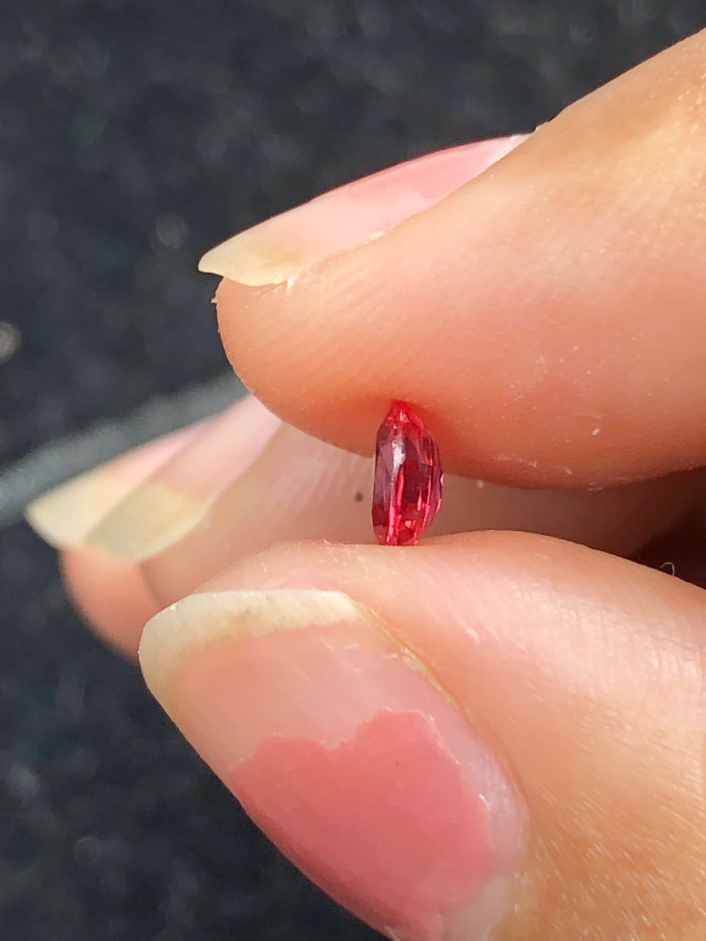 Natural Redish orange Spinel LucYen 0.41ct - 30112507