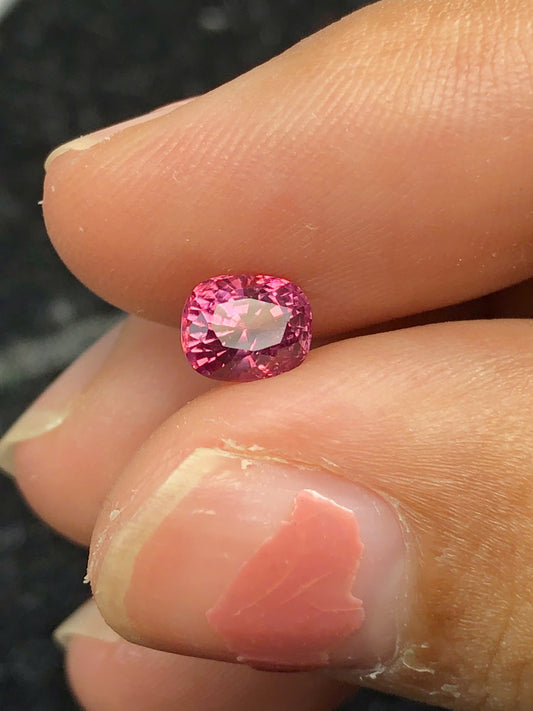 Natural Red spinel LucYen 0.965ct - 05122503