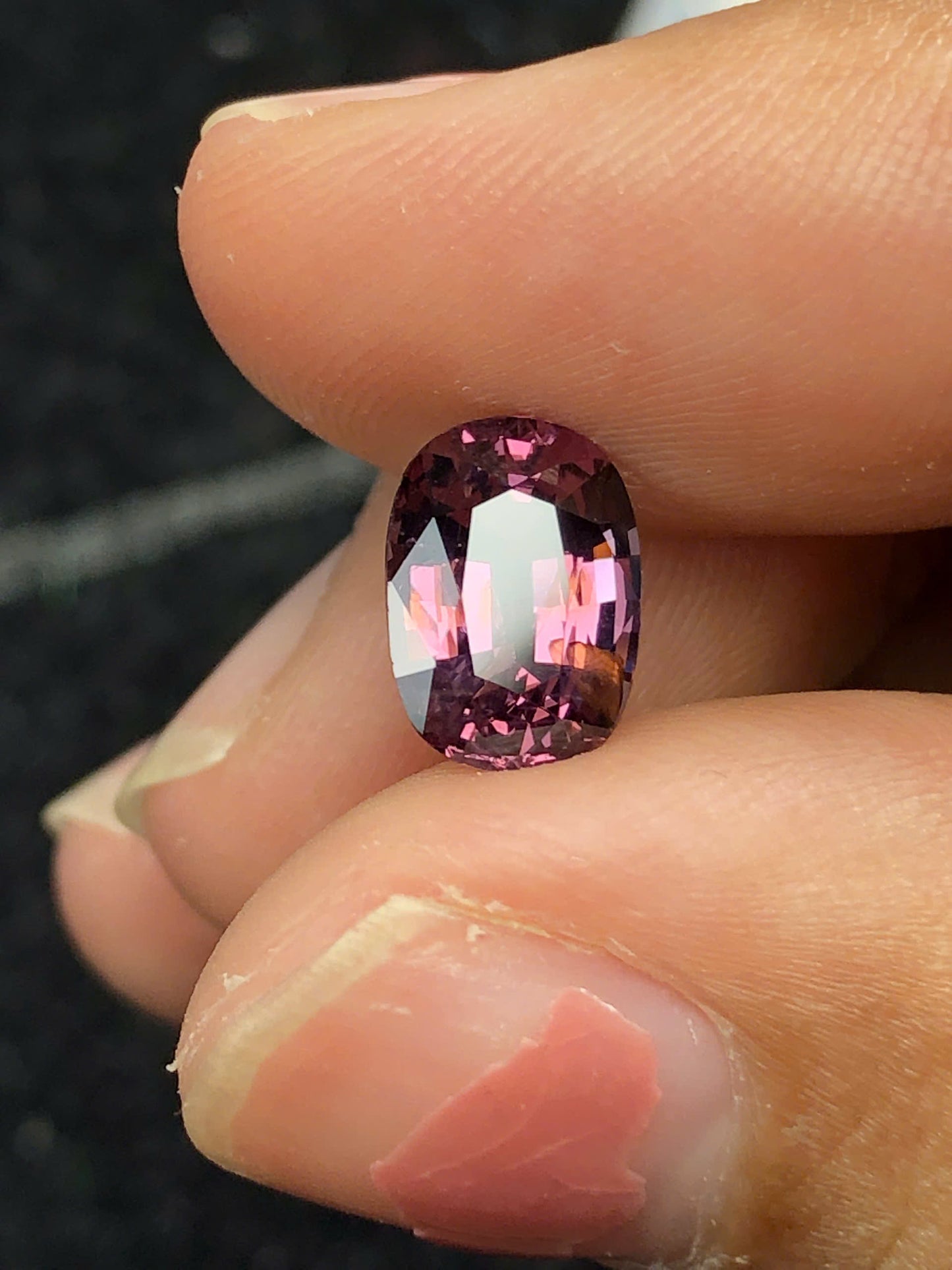 Natural Dark Purple spinel LucYen 2.26ct - 05122504