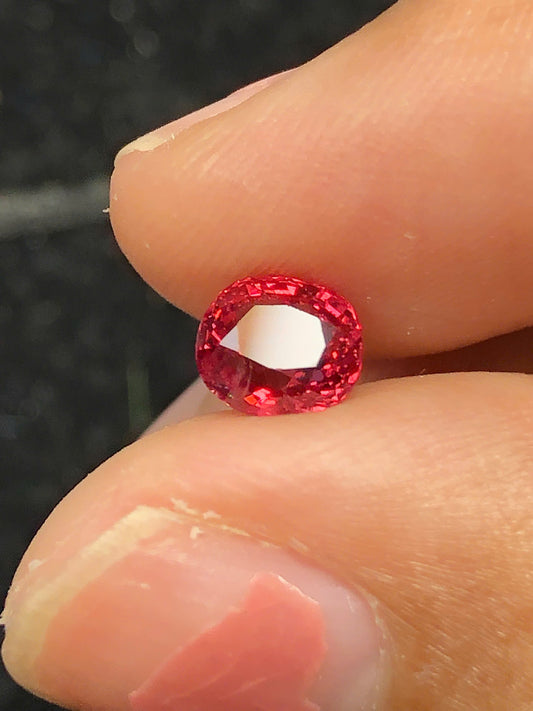 Natural Red spinel LucYen 1.2ct - 05122505