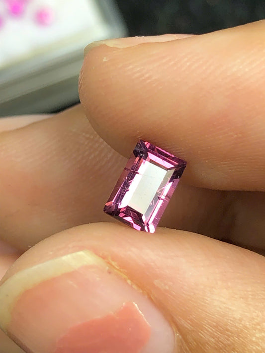 Natural purple spinel LucYen 0.68ct - 06122504