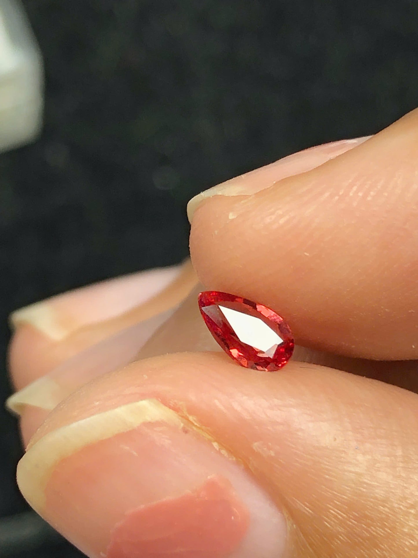 Natural orange spinel LucYen 0.28ct - 06122505
