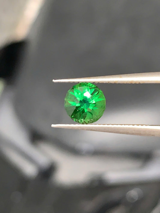 Green Garnet 0.95ct _ 090725