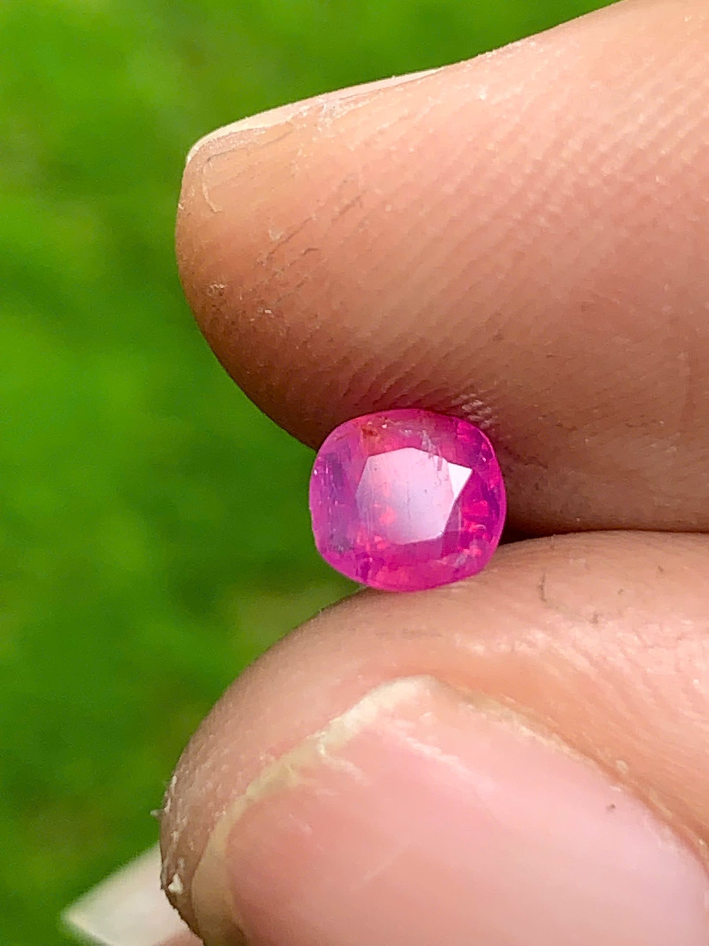 Natural pink sapphire LucYen _ 29072506