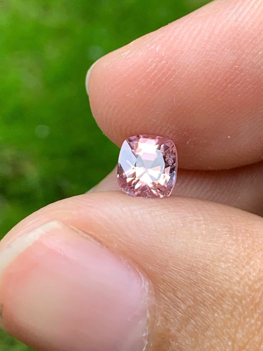 Natural Pinkish orange spinel LucYen _ 09082504