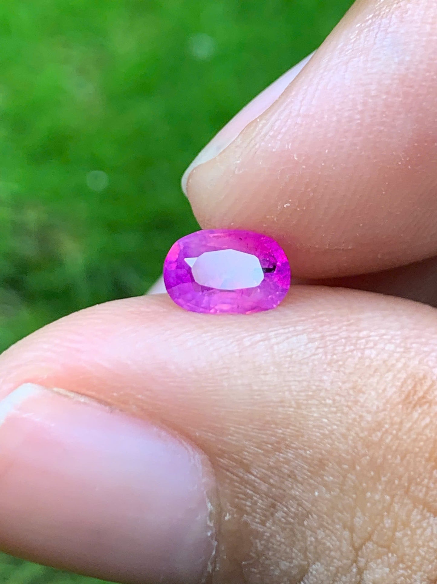 Hot Pink Sapphire _ 09082517