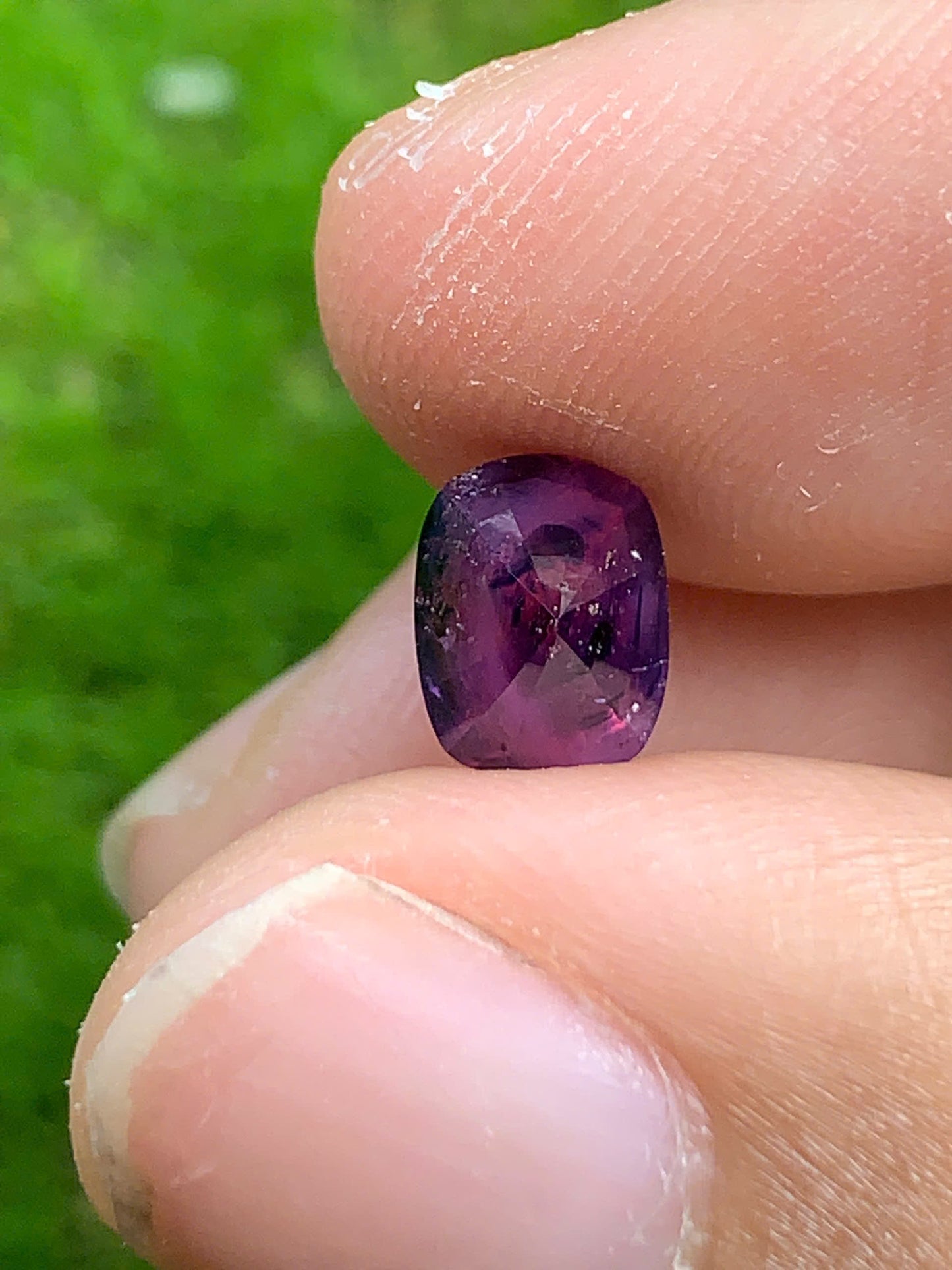 Natural Winza sapphire _ 08082505