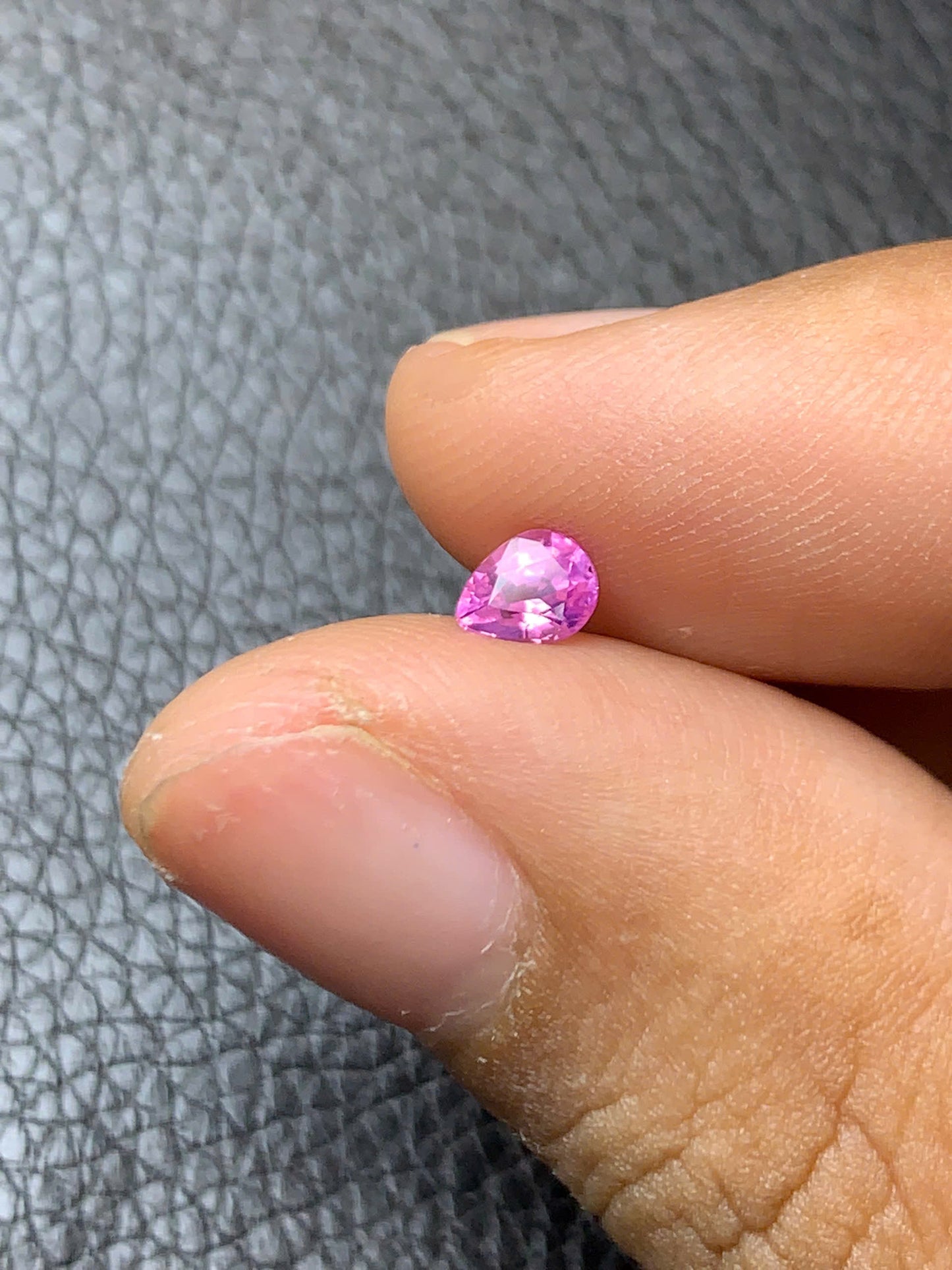 Pink silky Sapphire Luc Yen 0.38ct - 05072520