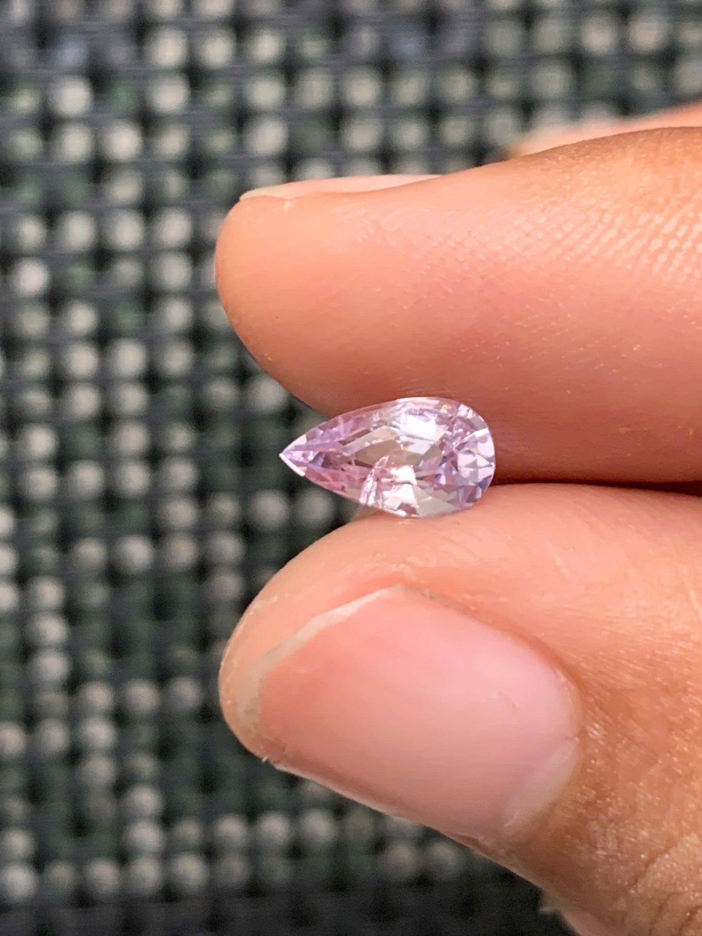 Bright purple Sapphire Nghe An - Vietnam 1.07ct - 08072524