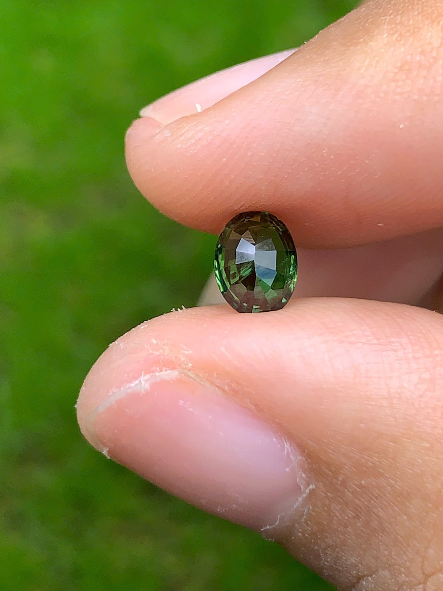 Natural Green Sapphire Luc Yen 1.0ct - 12072525