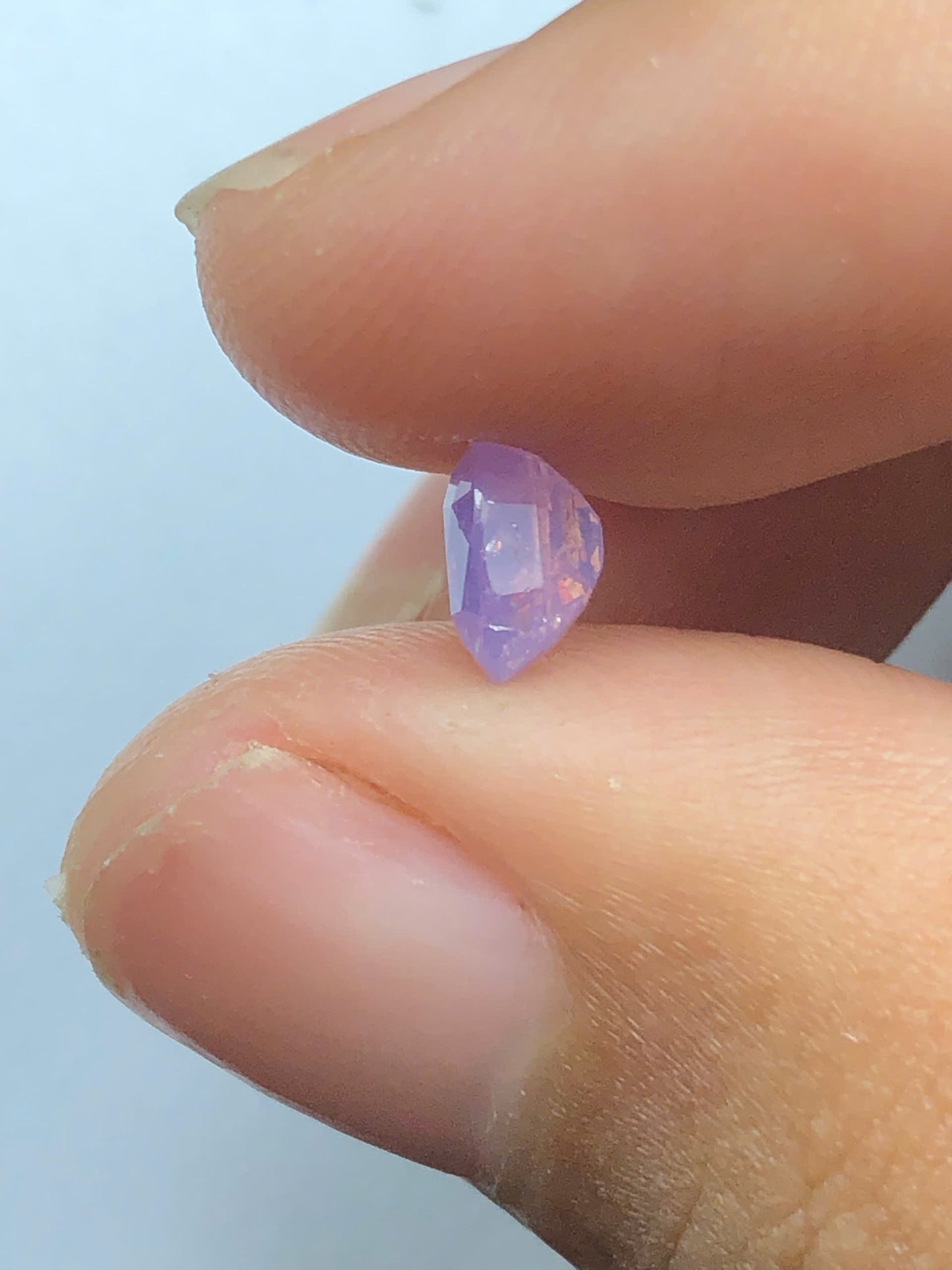 Natural purple silky sapphire LụcYên 1.01ct_ 25122523
