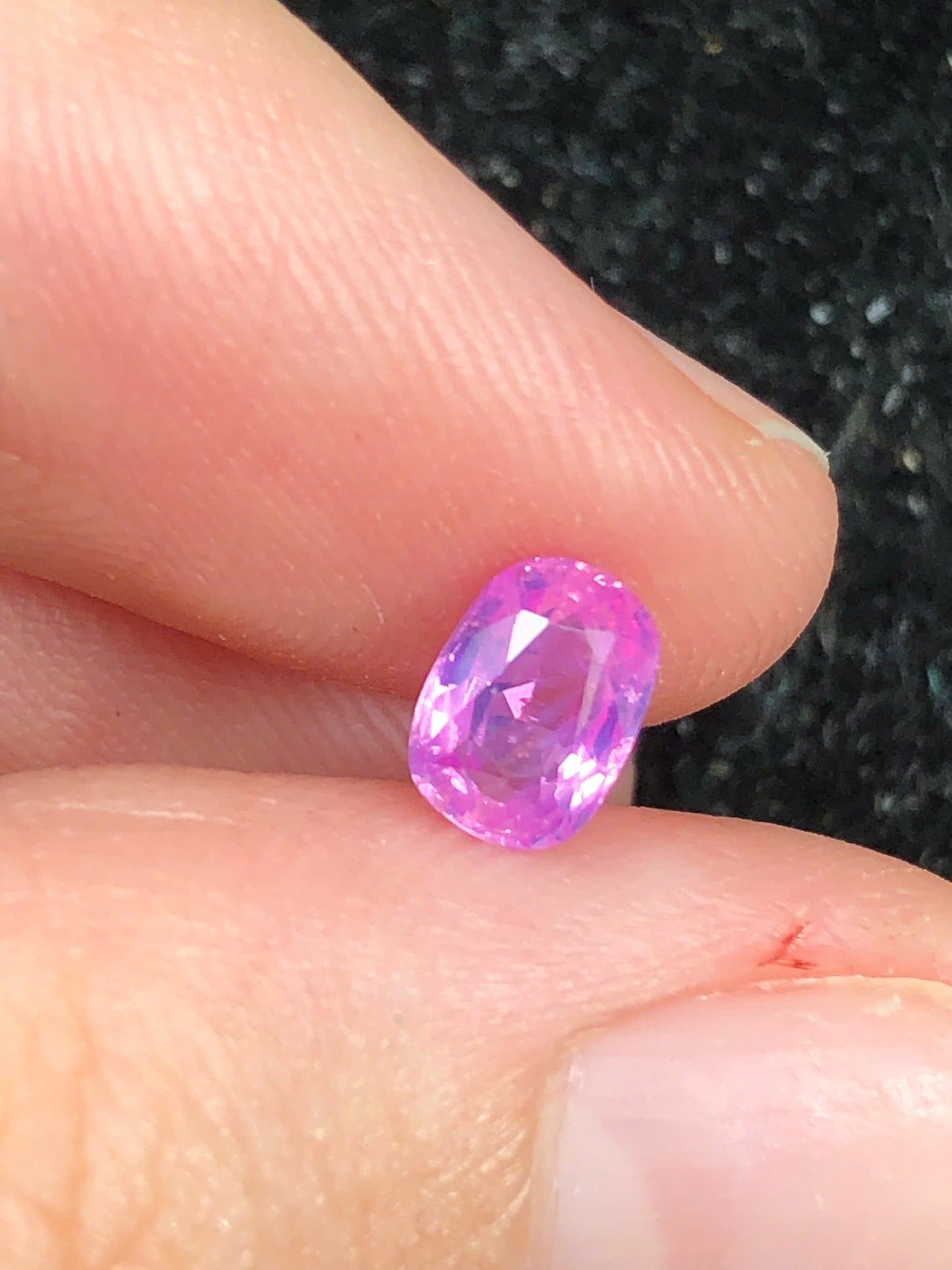 Natural Hot Pink Sapphire Luc Yen 0.78ct - 29072544