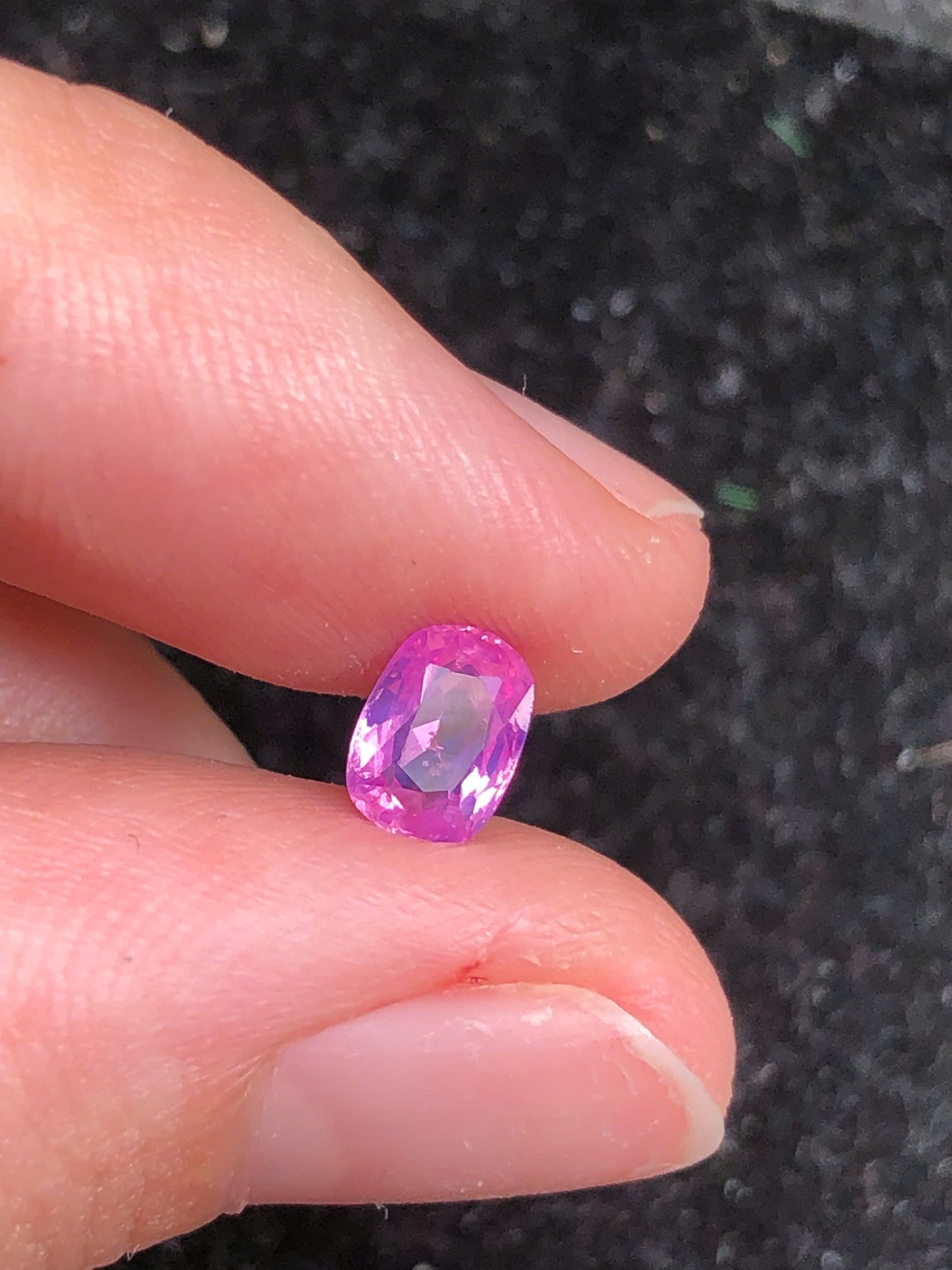 Natural Hot Pink Sapphire Luc Yen 0.78ct - 29072544