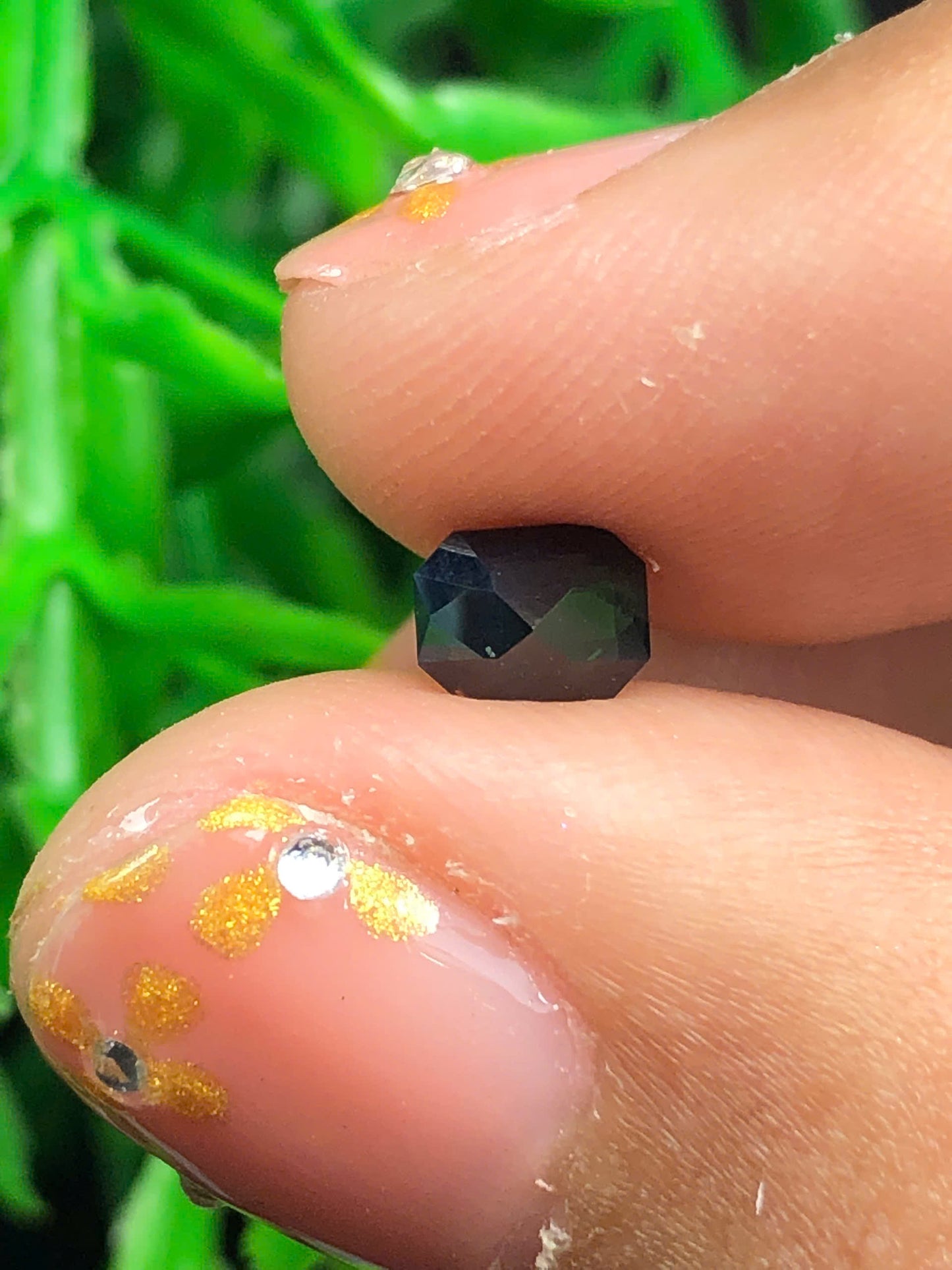 Natural green sapphire LucYen 0.63ct - 05092520