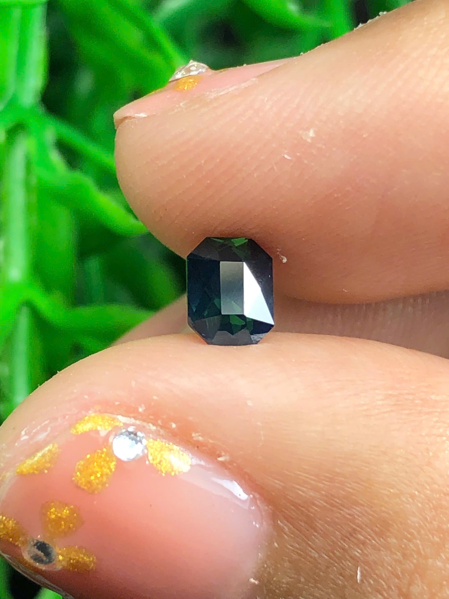 Natural green sapphire LucYen 0.63ct - 05092520