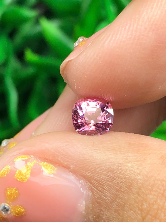 Natural pink spinel LucYen 0.805ct - 28122502