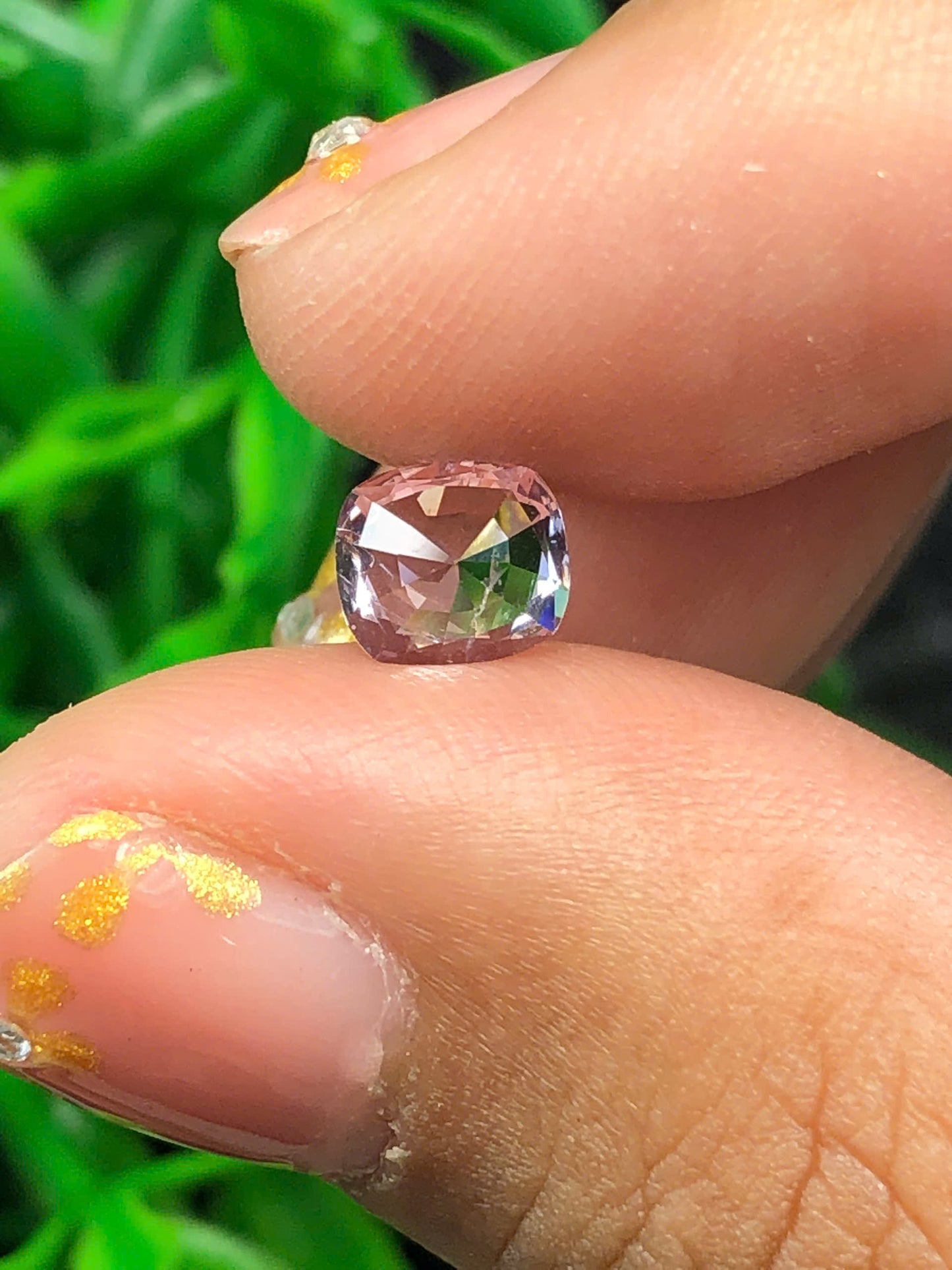 Natural Grey spinel LucYen 1.0ct - 29122511